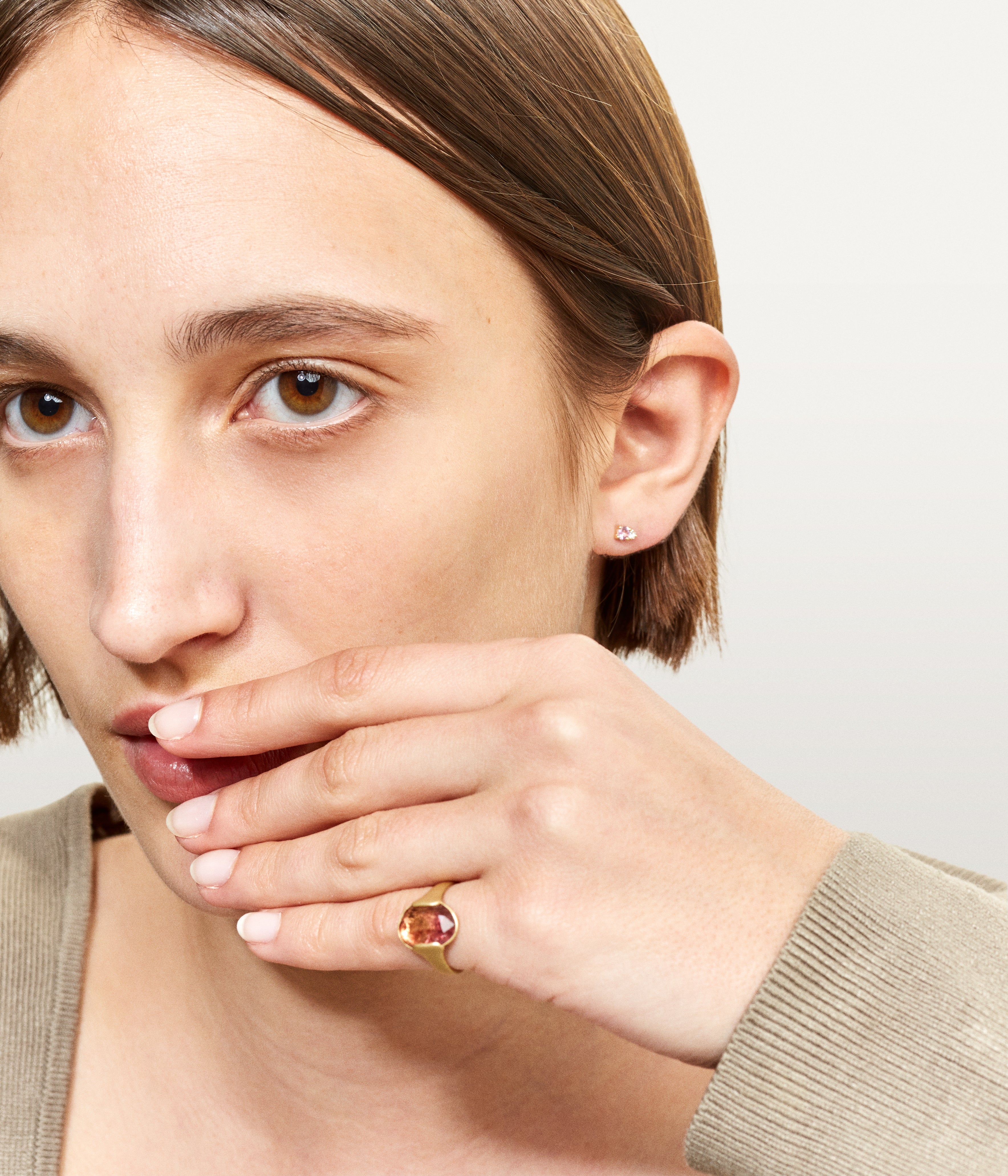 Stud Aurore saphir rose