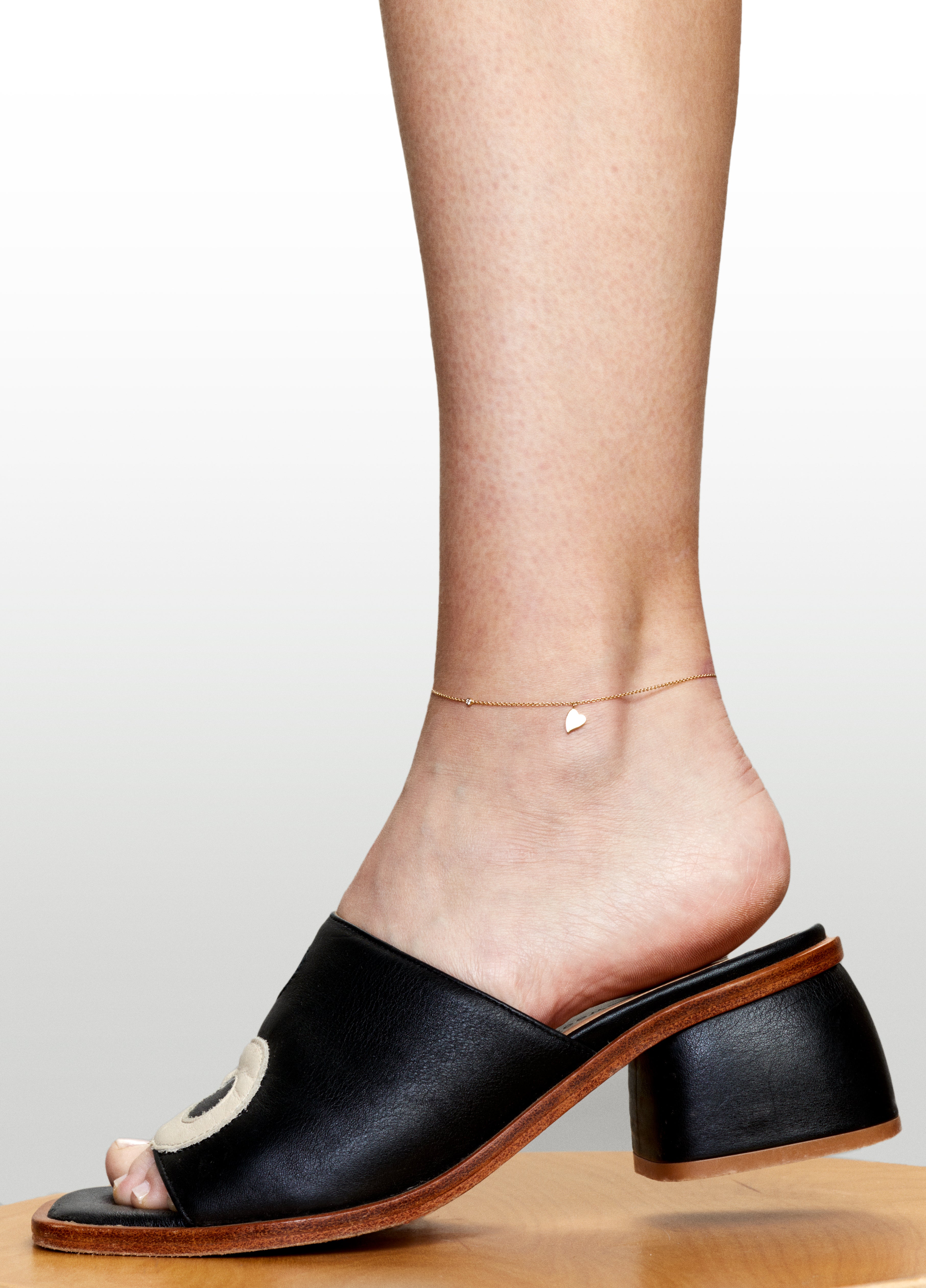 Clarisse heart anklet