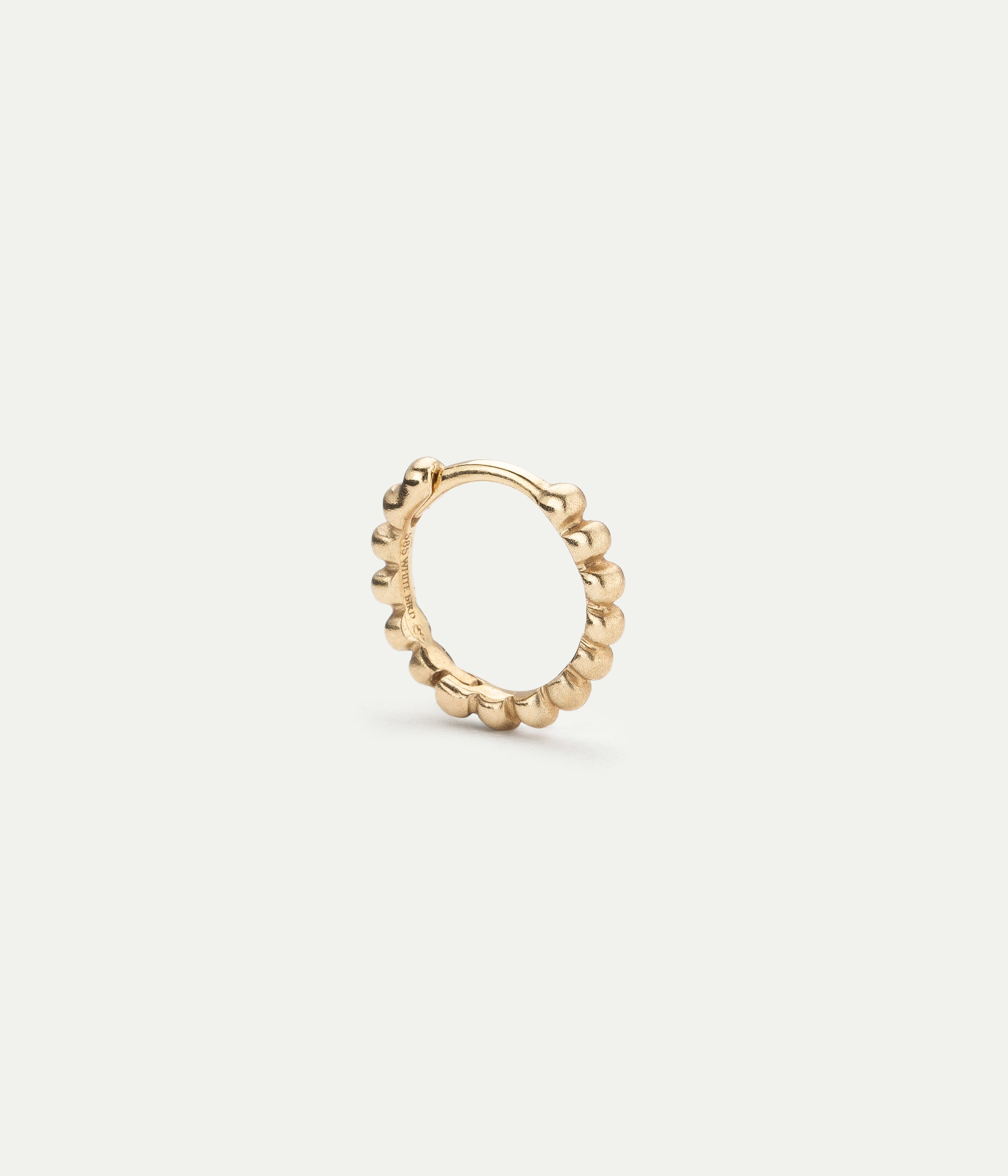 Yellow gold Cécile hoop