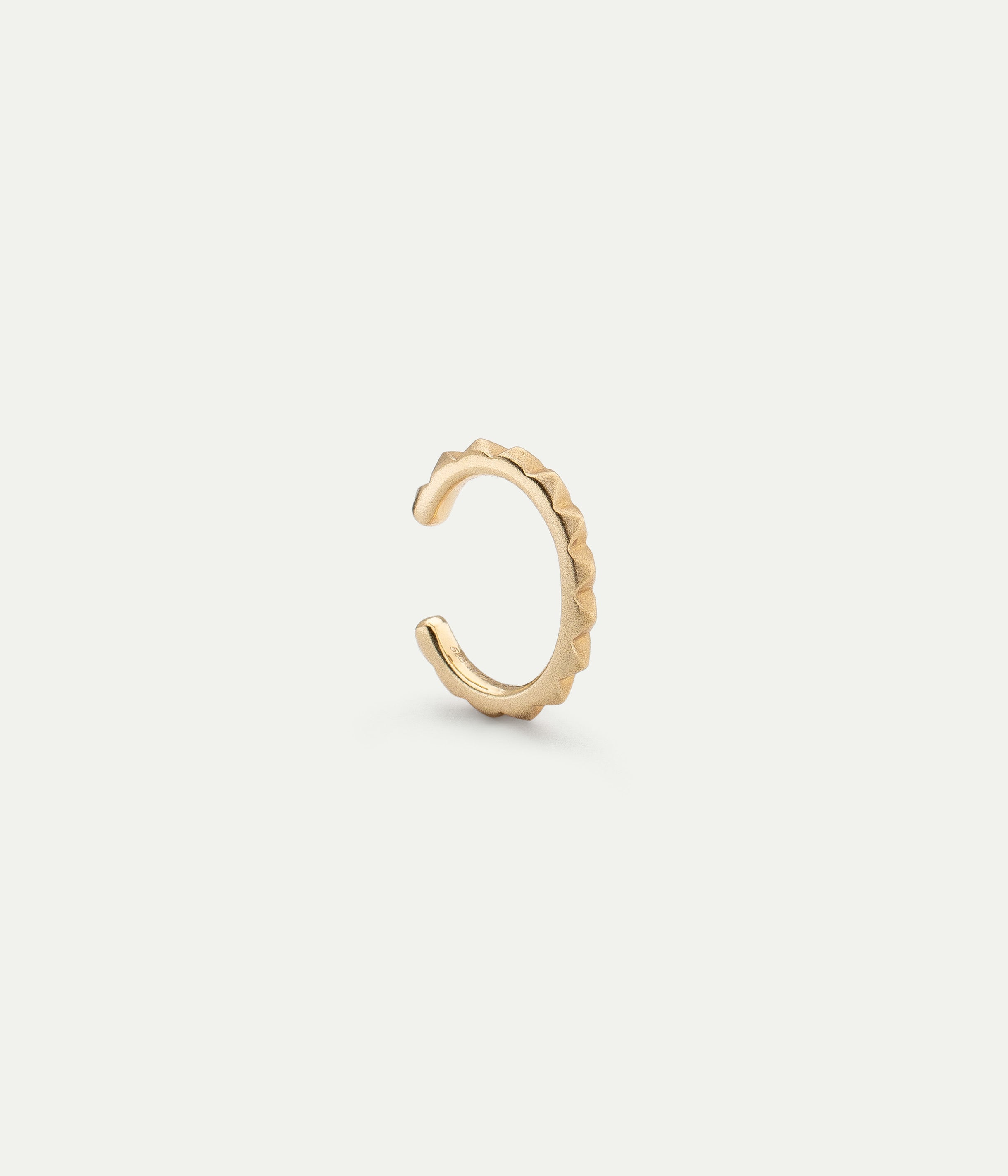 Uta yellow gold Earcuff