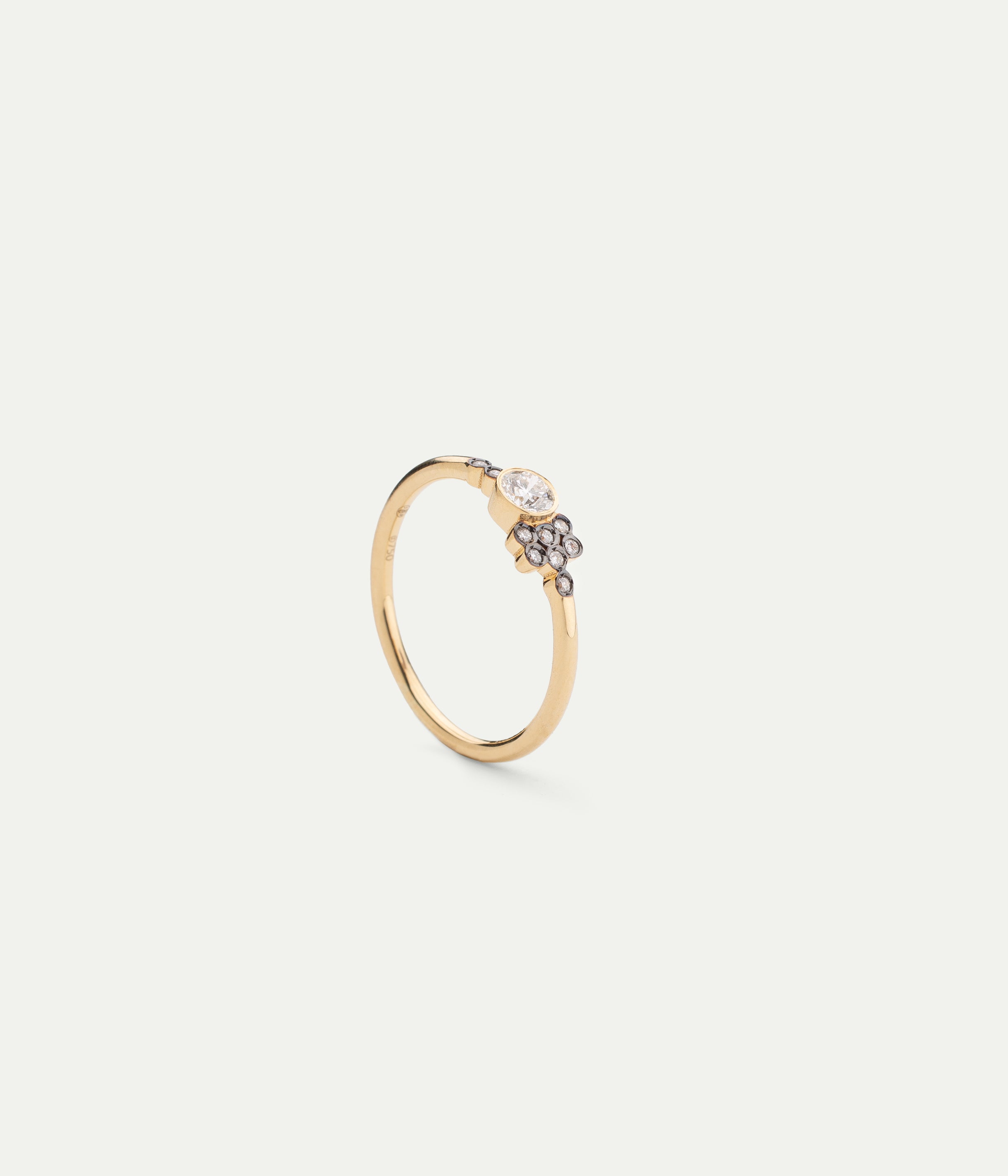 Yellow gold & diamonds La Pierre ring