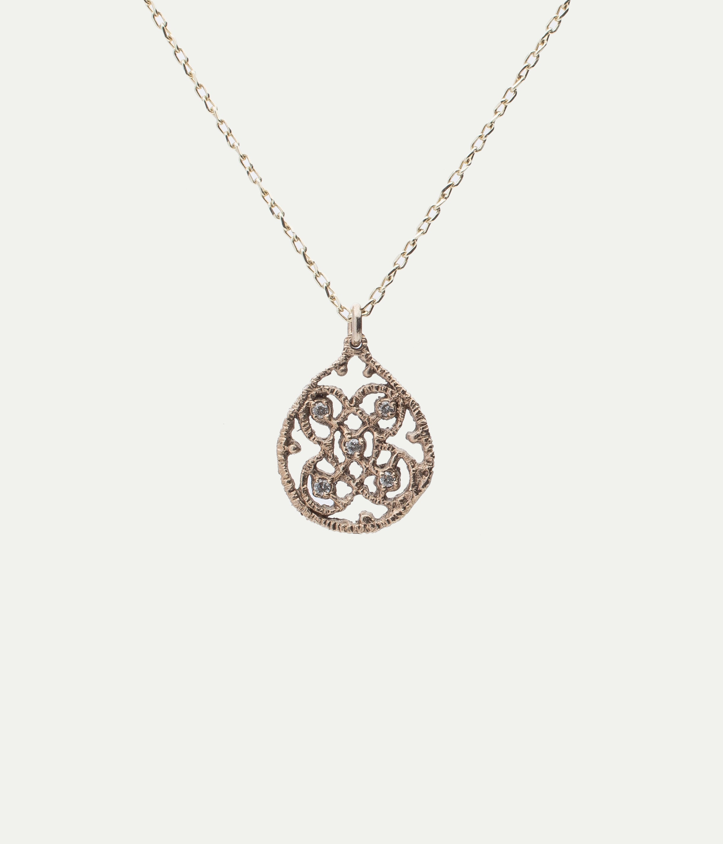 Drop R white gold and diamonds necklace