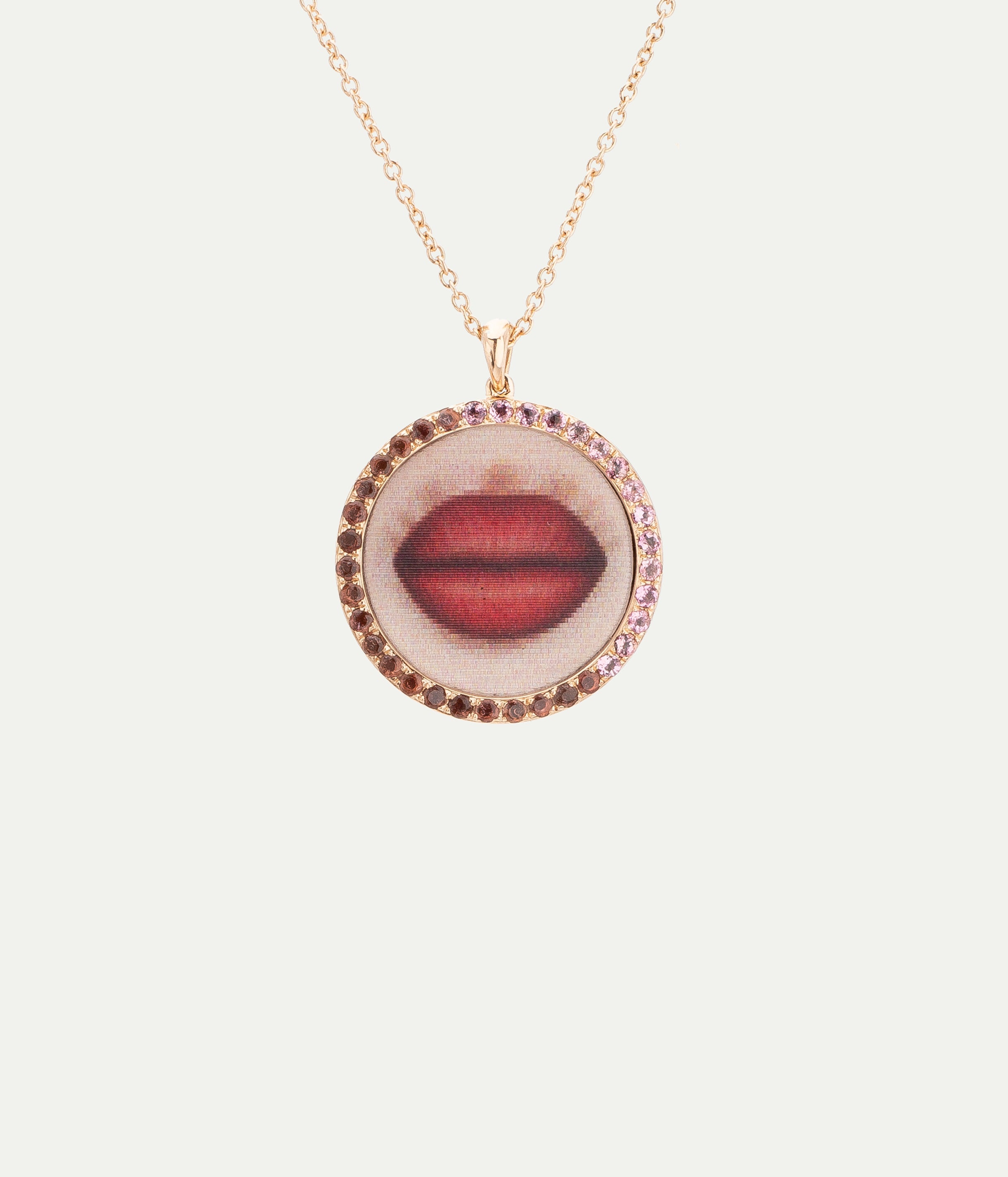Be kissed necklace