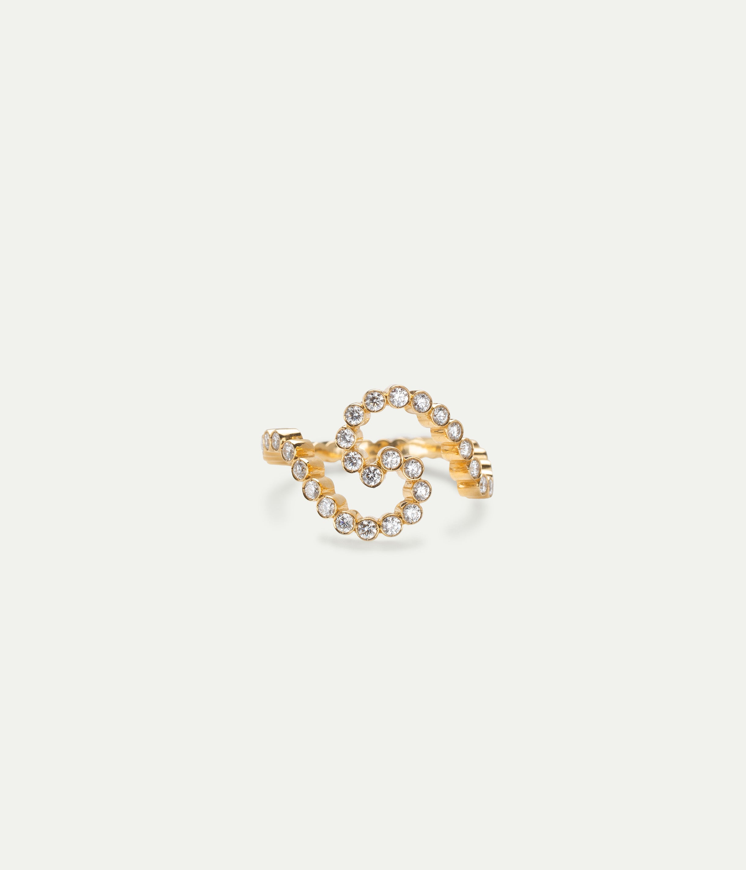 Yellow gold and diamonds Gaia Ensemble ring