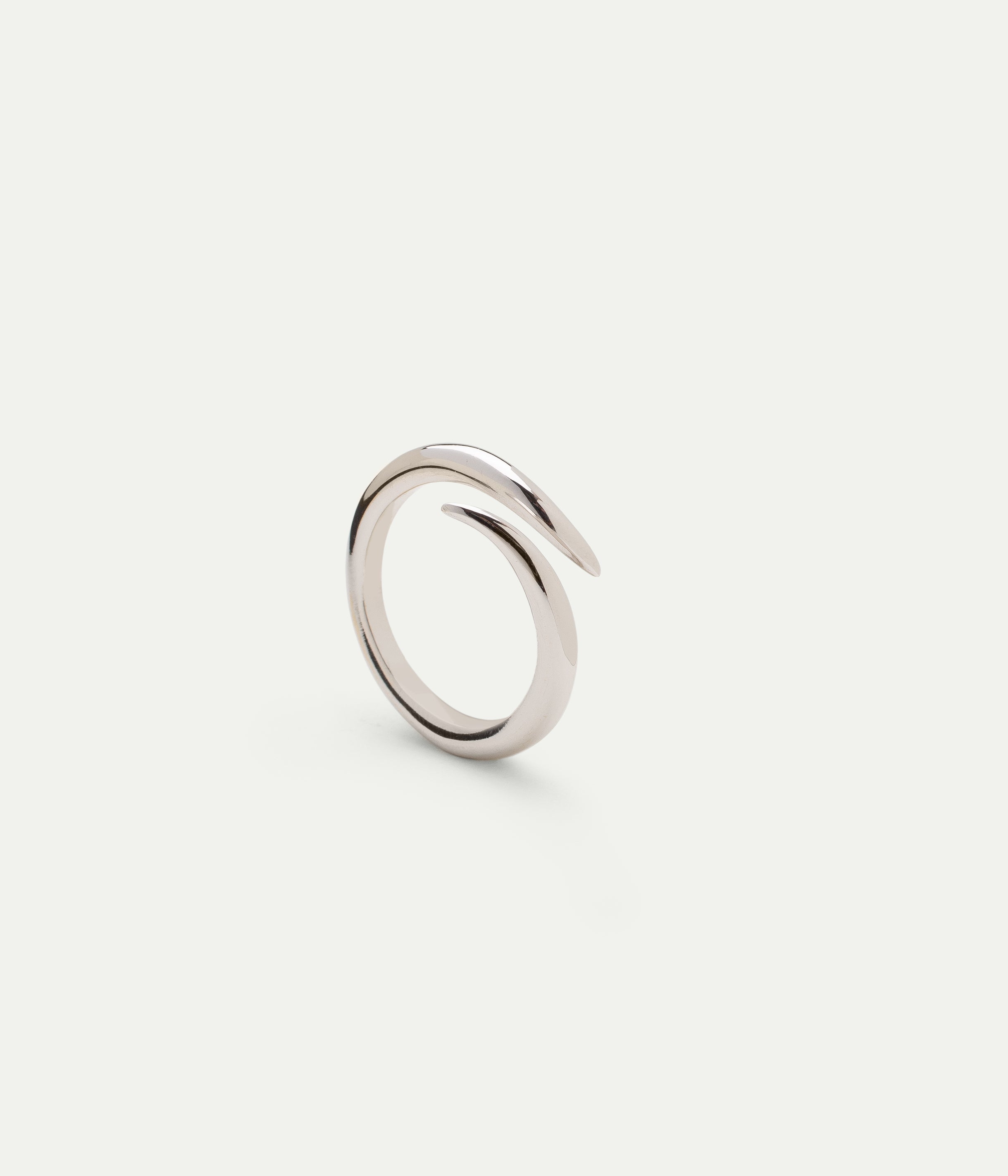 White gold Eboris ring