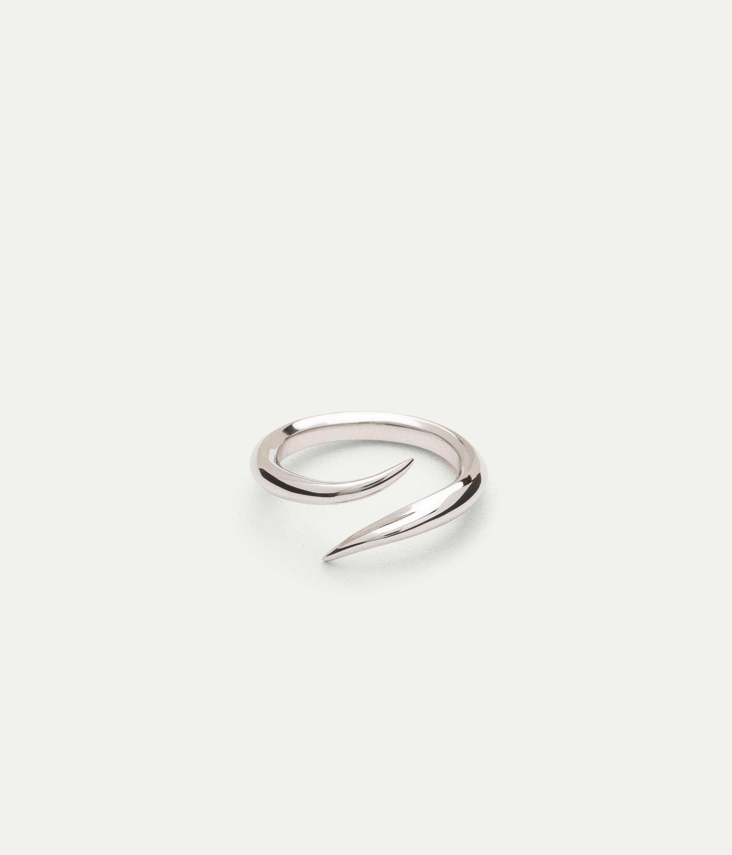 White gold Eboris ring
