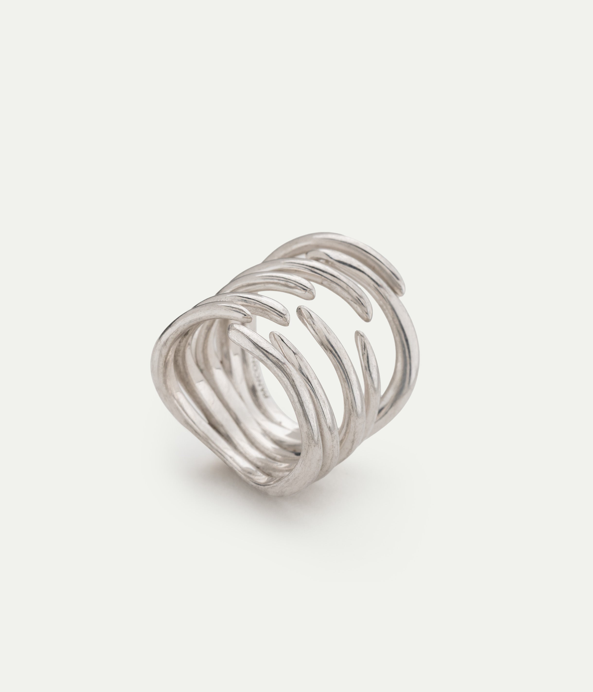 Ritorto rhodium-plated ring