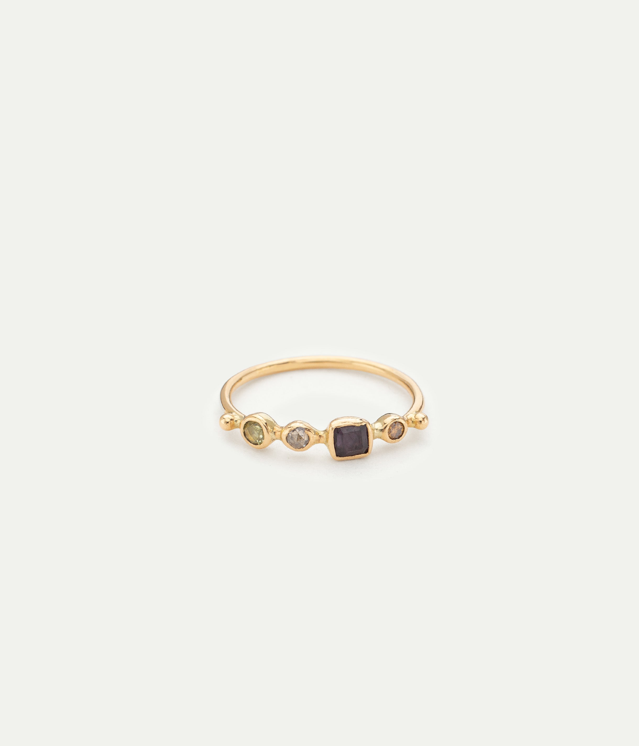 Simple spinel, chrysoberyl and diamond ring