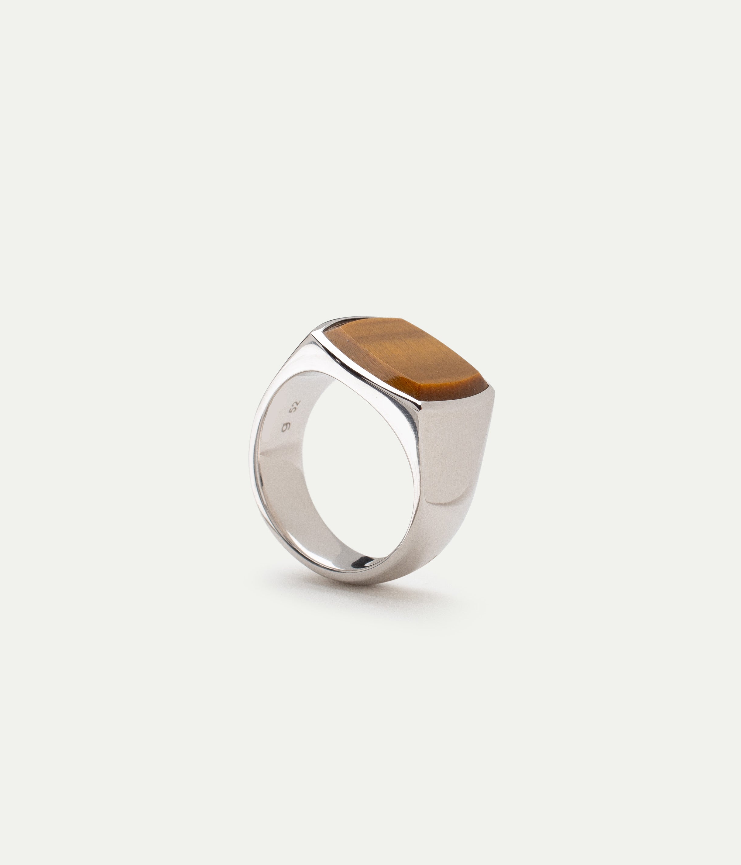 Cushion M silver and tiger eye signet ring