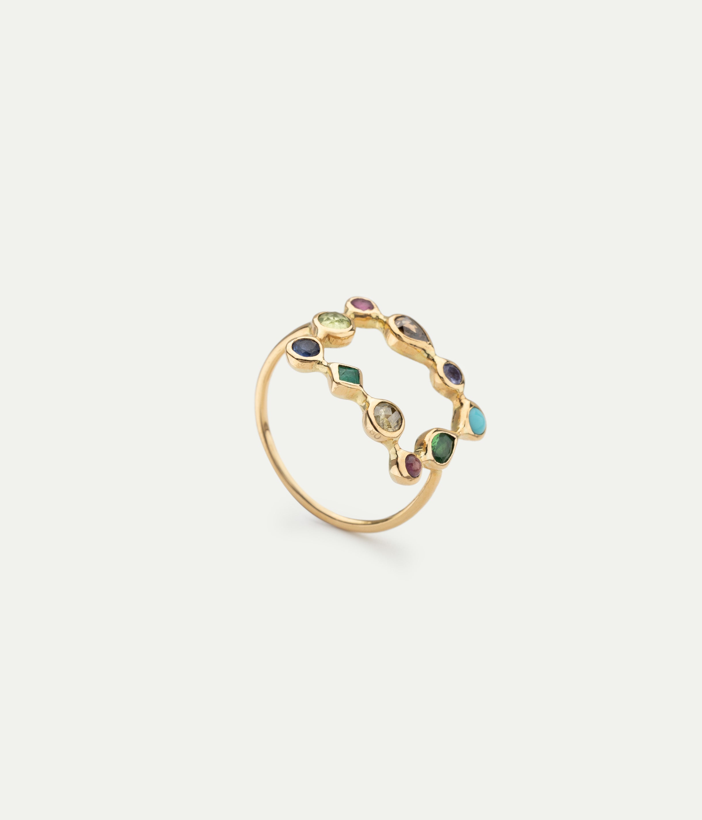 Bague Couronnée saphir, chrysobéryl et tsavorite