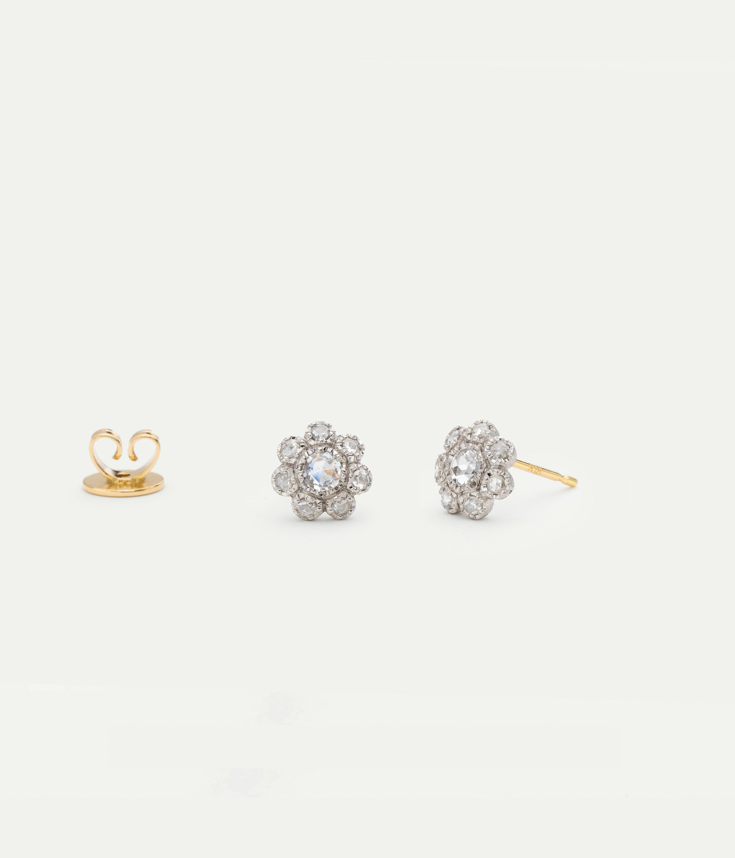 Flower yellow gold and diamond earrings
