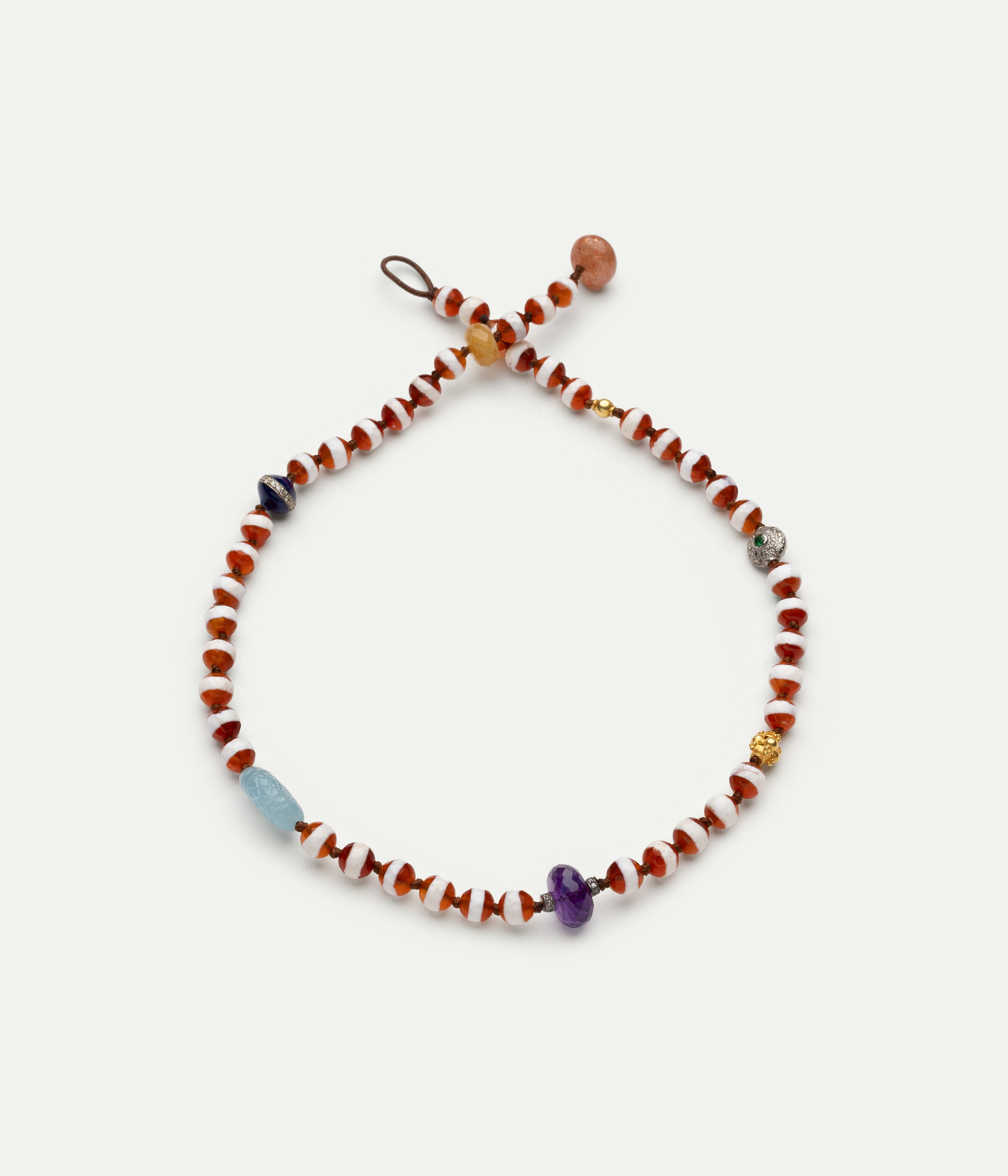 Red agate and diamonds necklace