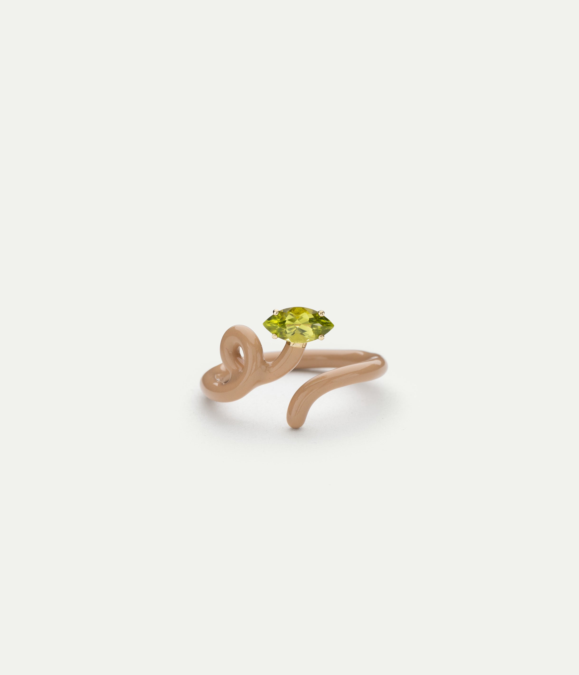 Baby Vine Latte Peridot ring