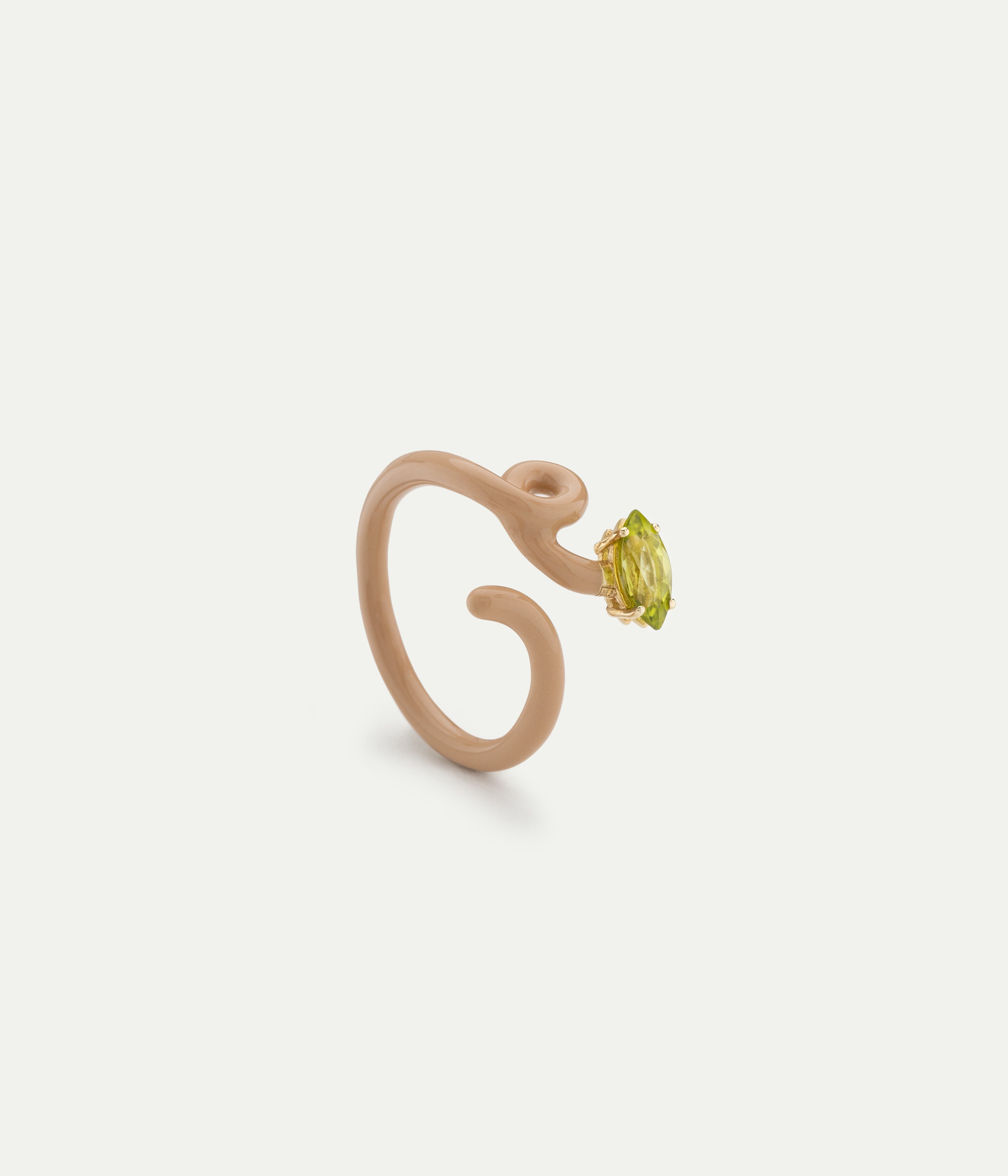 Baby Vine Latte Peridot ring