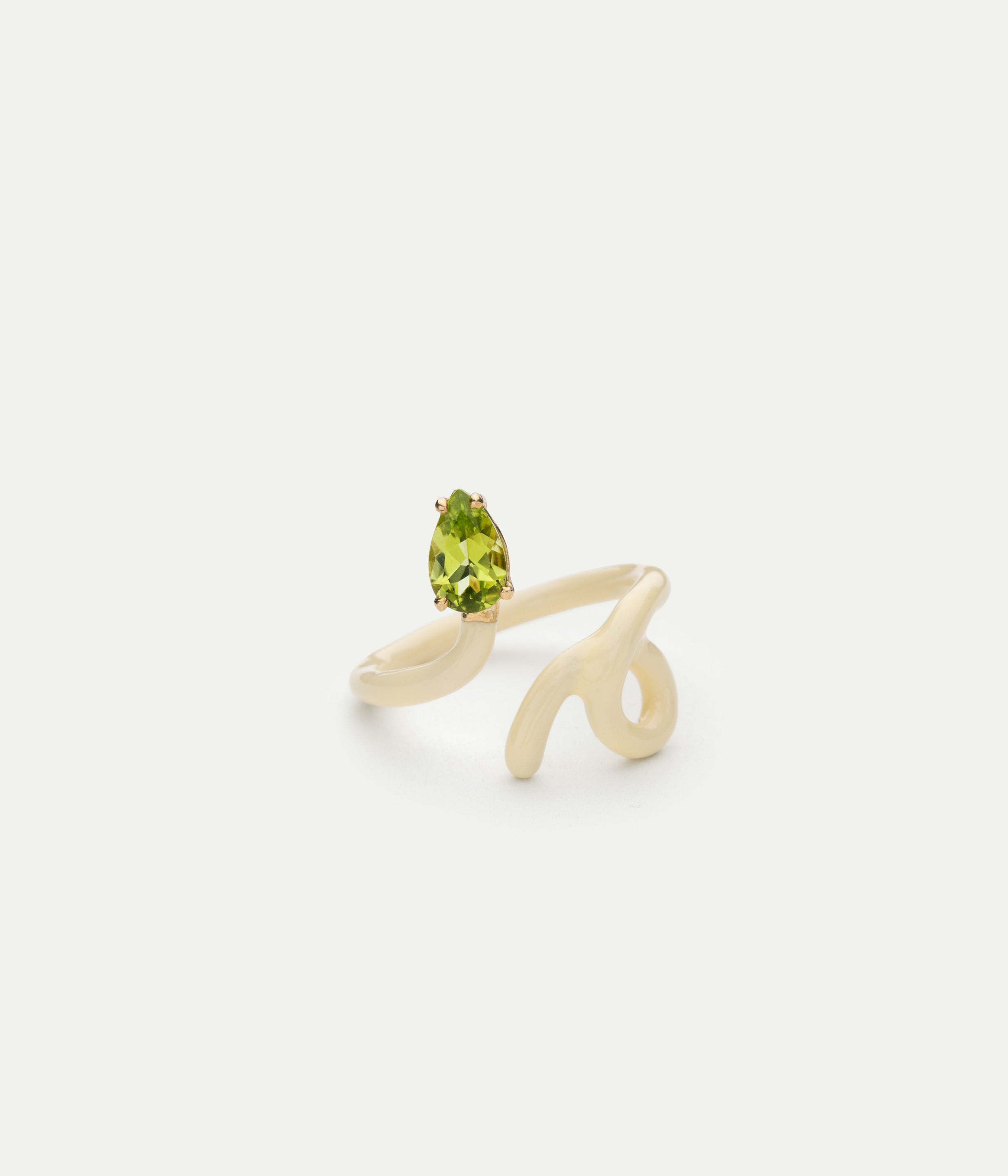 Baby Vine Panna peridot ring