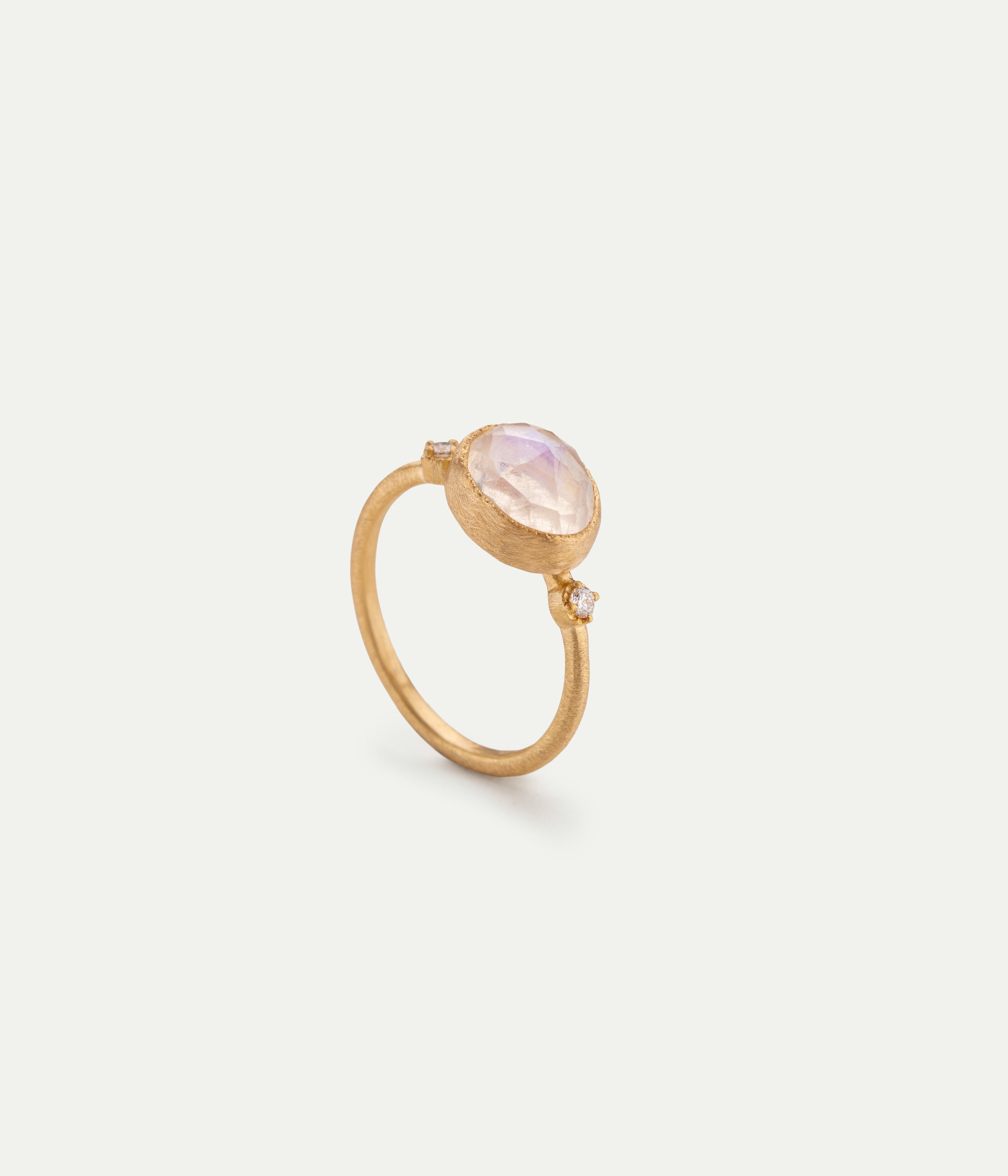 Bague Muguet pierre de lune et diamants