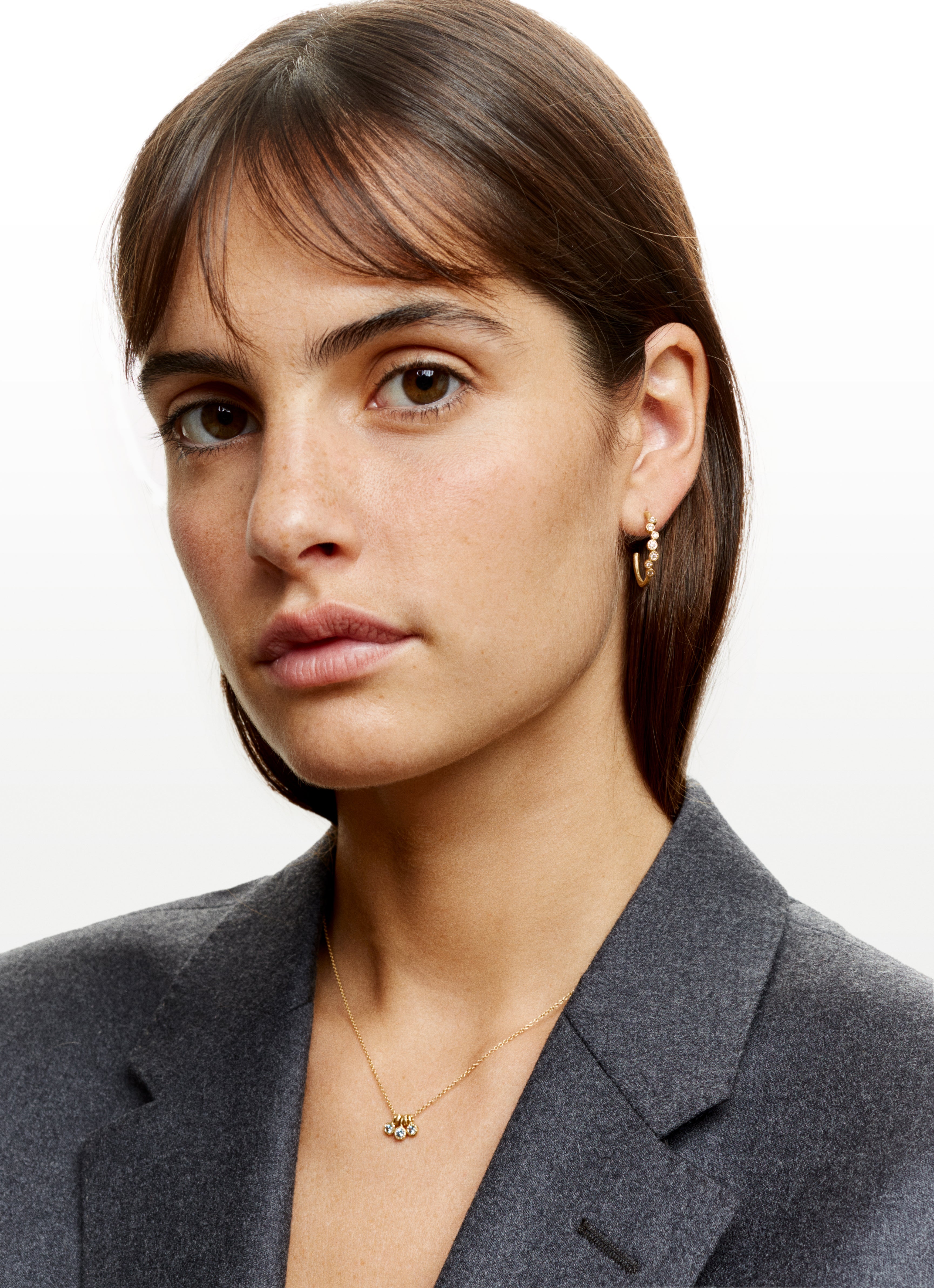 Collier 3 bezels or jaune et saphirs