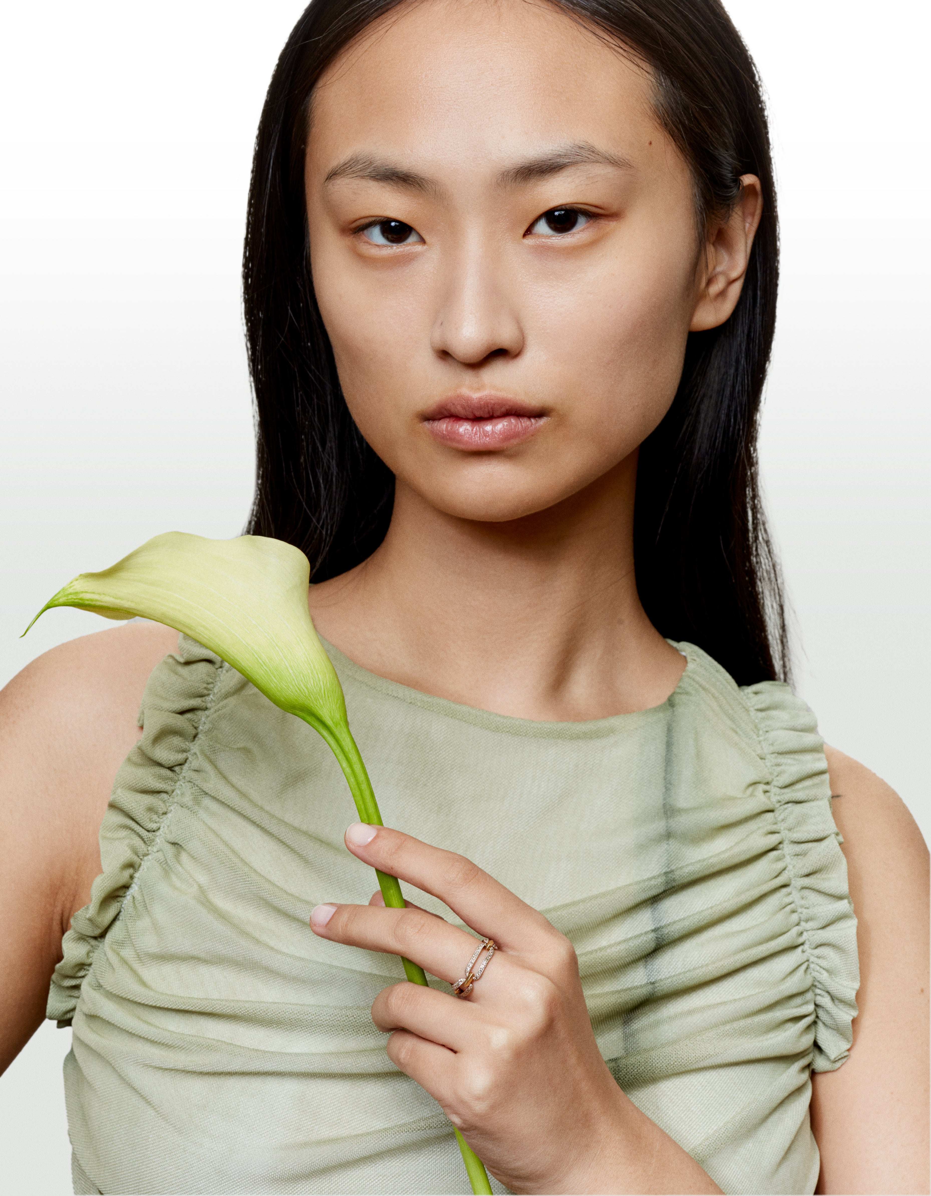 Chain brown diamonds ring