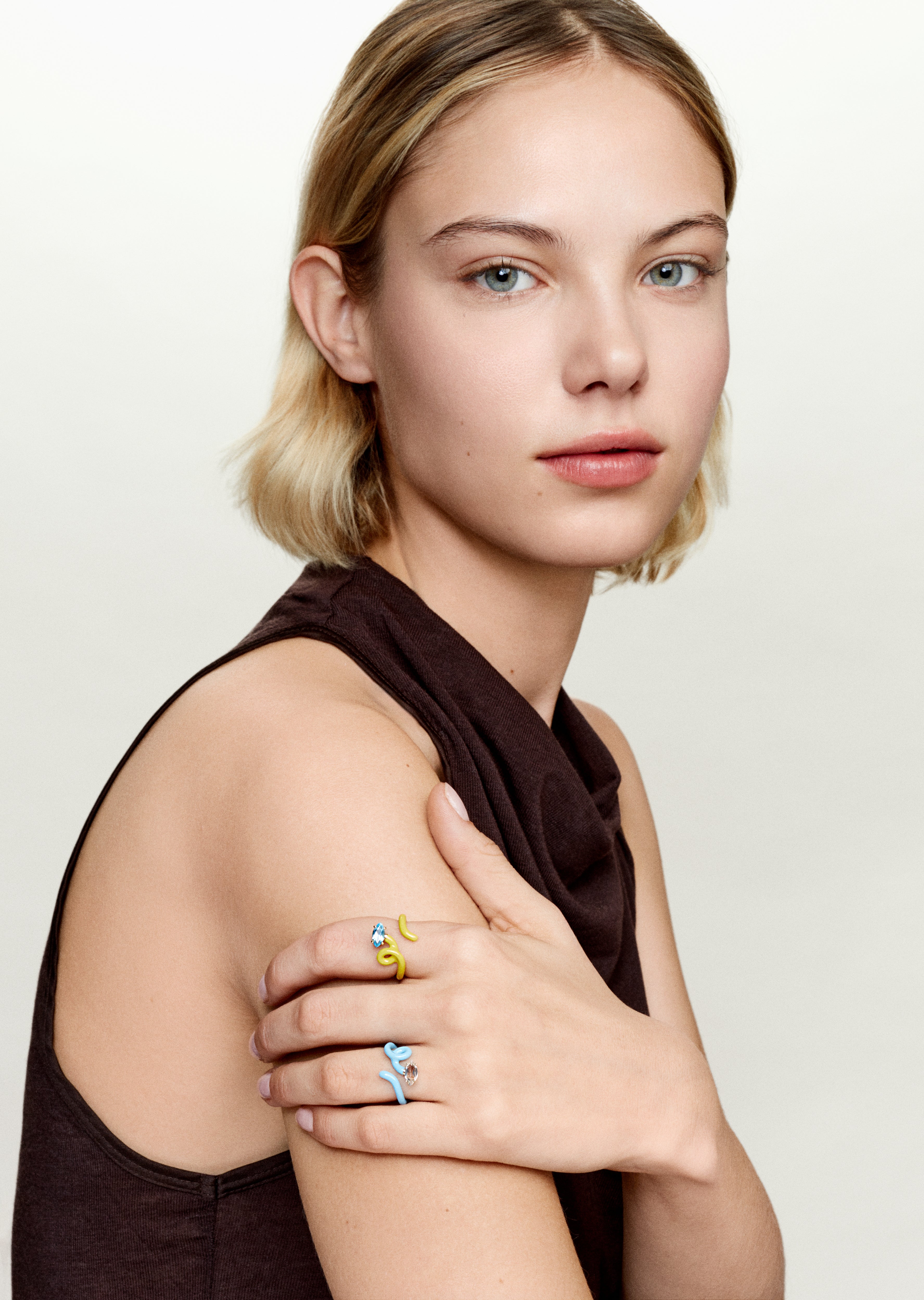 Bague Baby Vine Yellow Topaze bleue