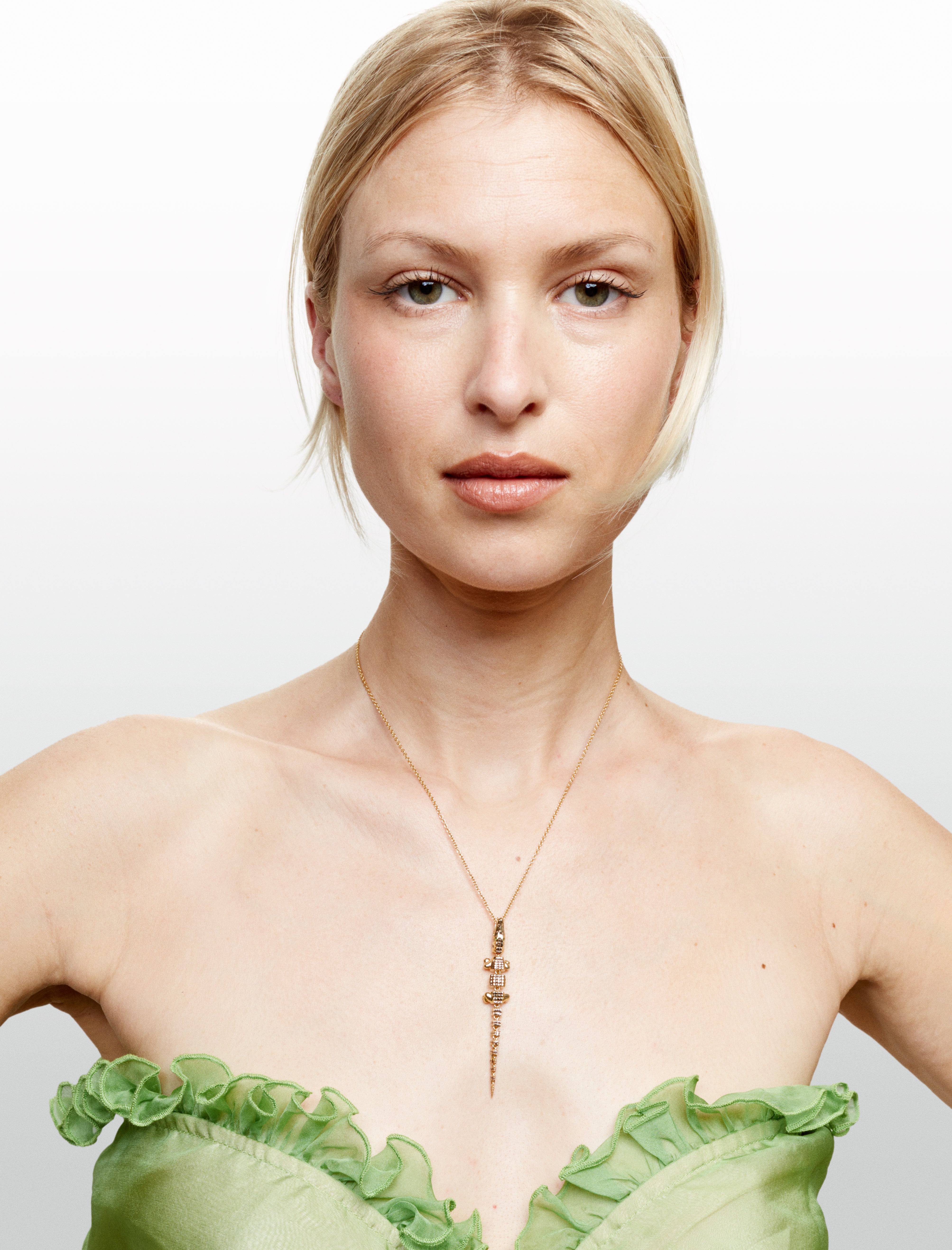 Yellow gold Alligator Vertebrae Earring