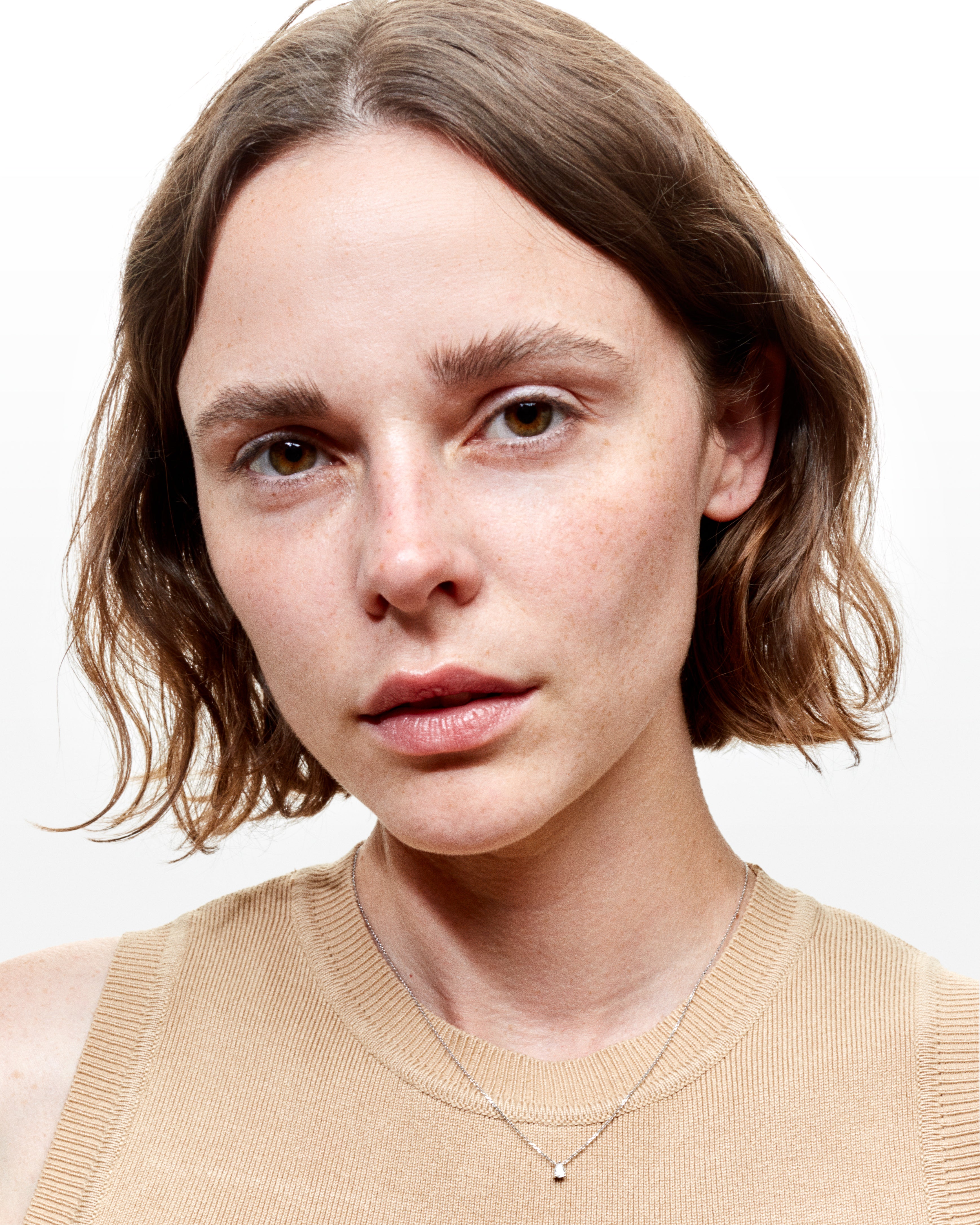 Fancy white gold and pear diamond necklace