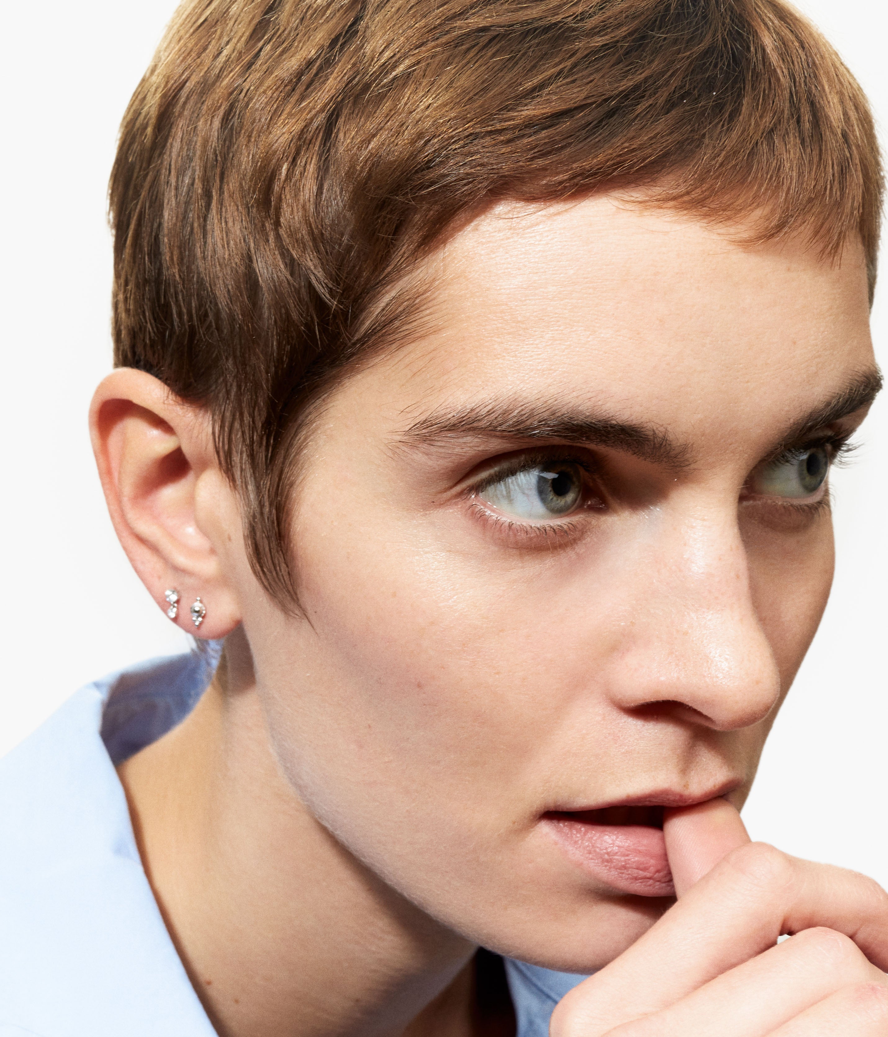 Stud single Invisible set or gris et diamants