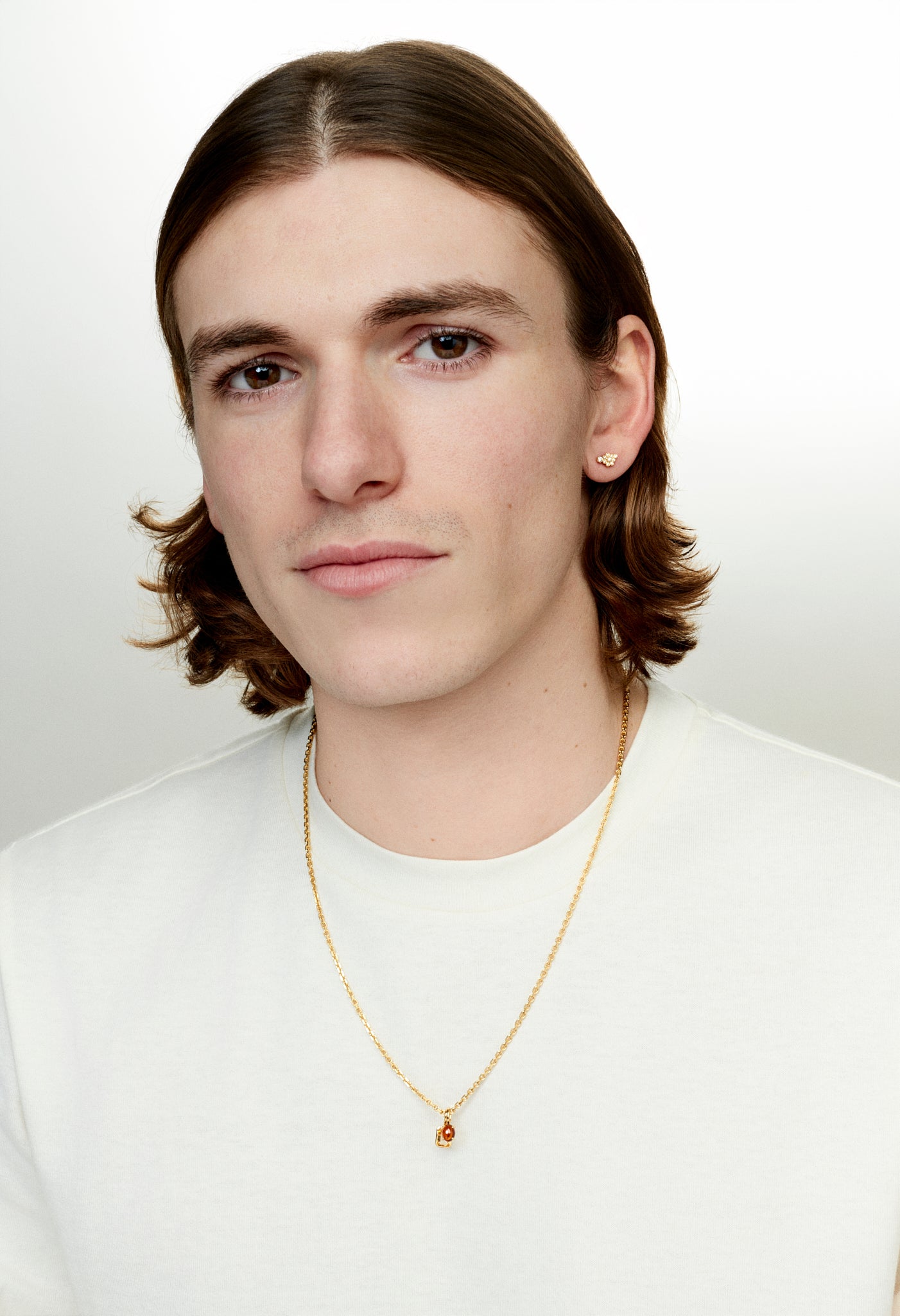 Dancing drop Yellow gold & Garnet Pendant