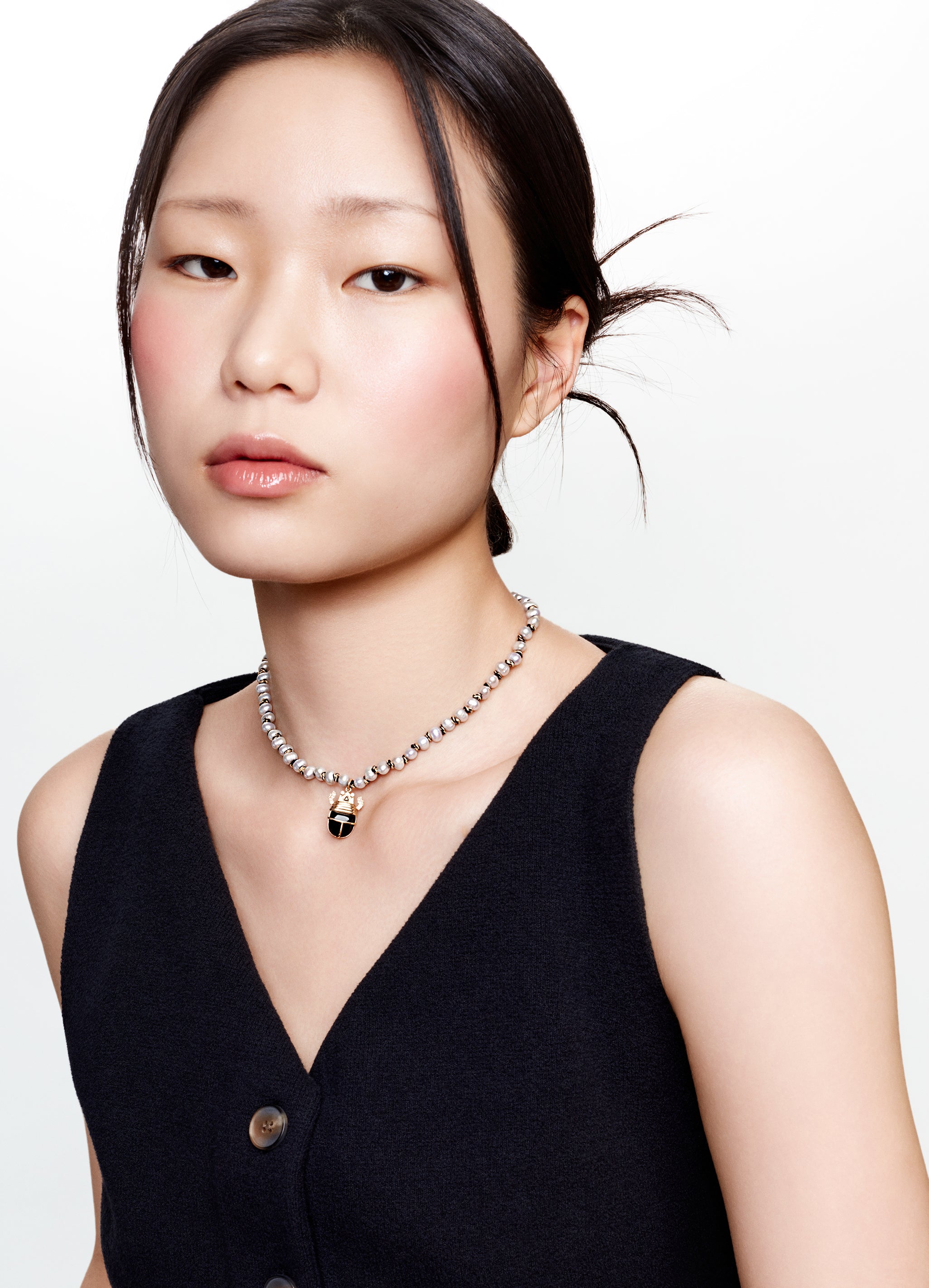 Collier Scarabe onyx et perles