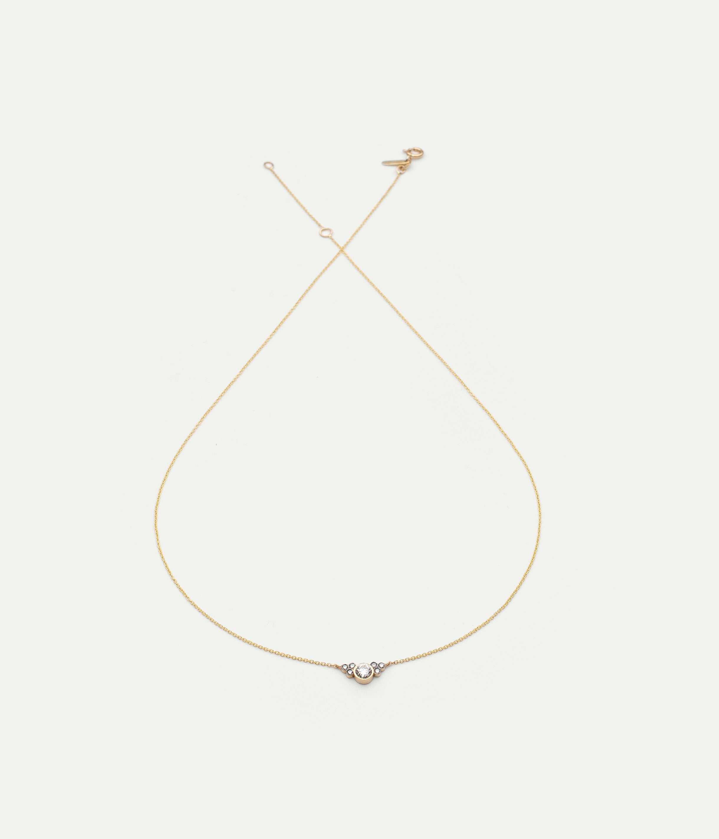Yellow gold & diamonds La Pierre necklace