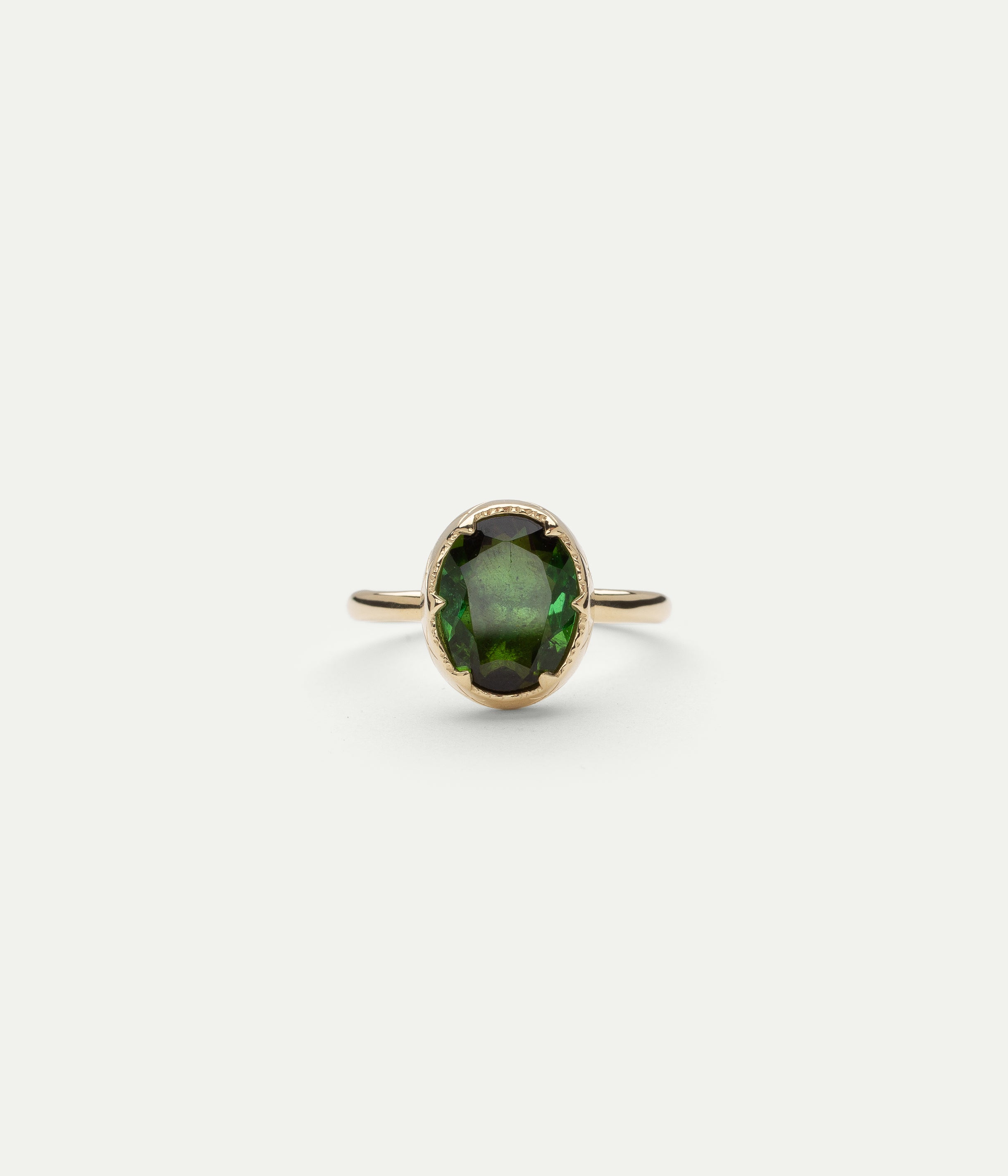 Jelly Green Tourmaline 2.60 cts Ring