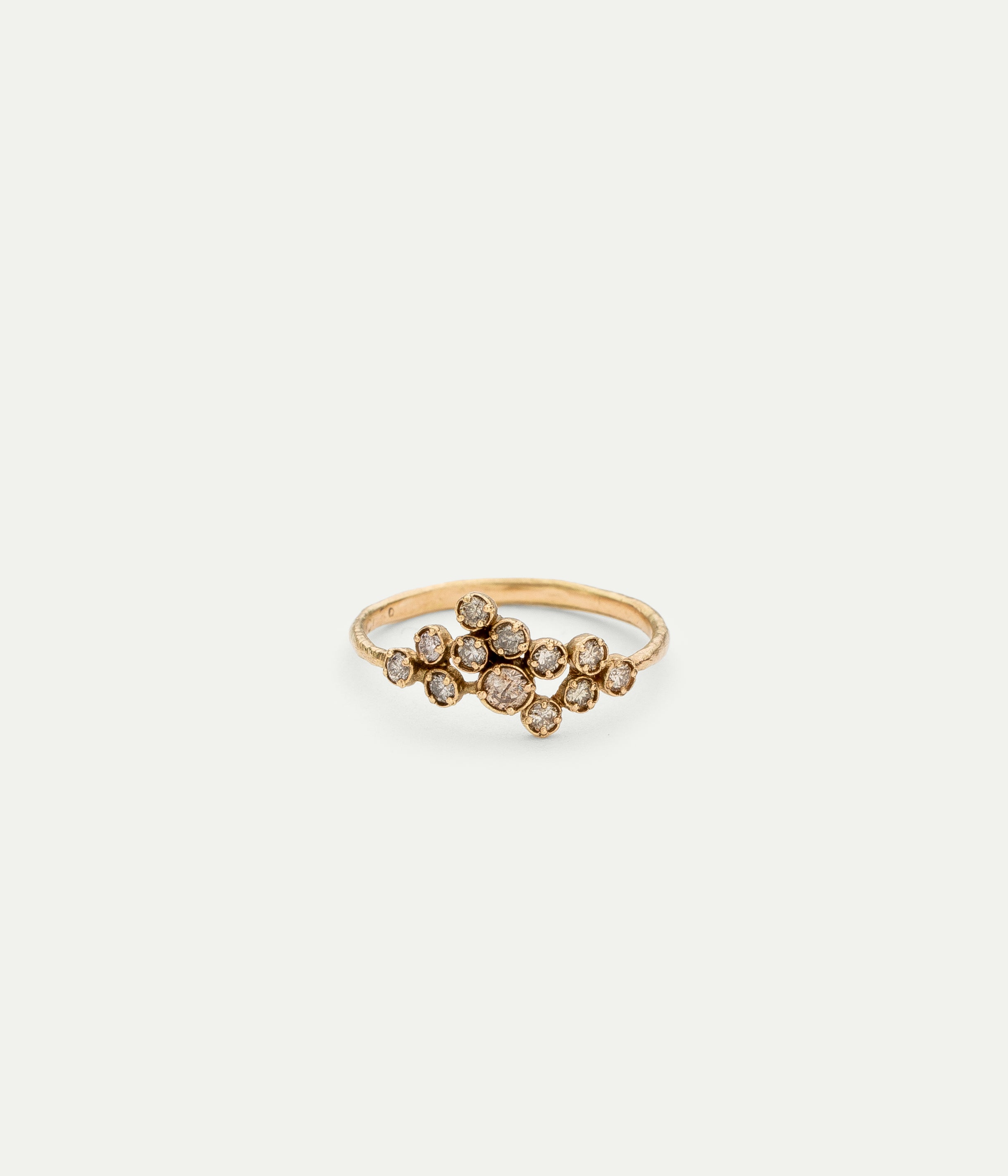 Twelve Diamonds Yellow Gold Ring