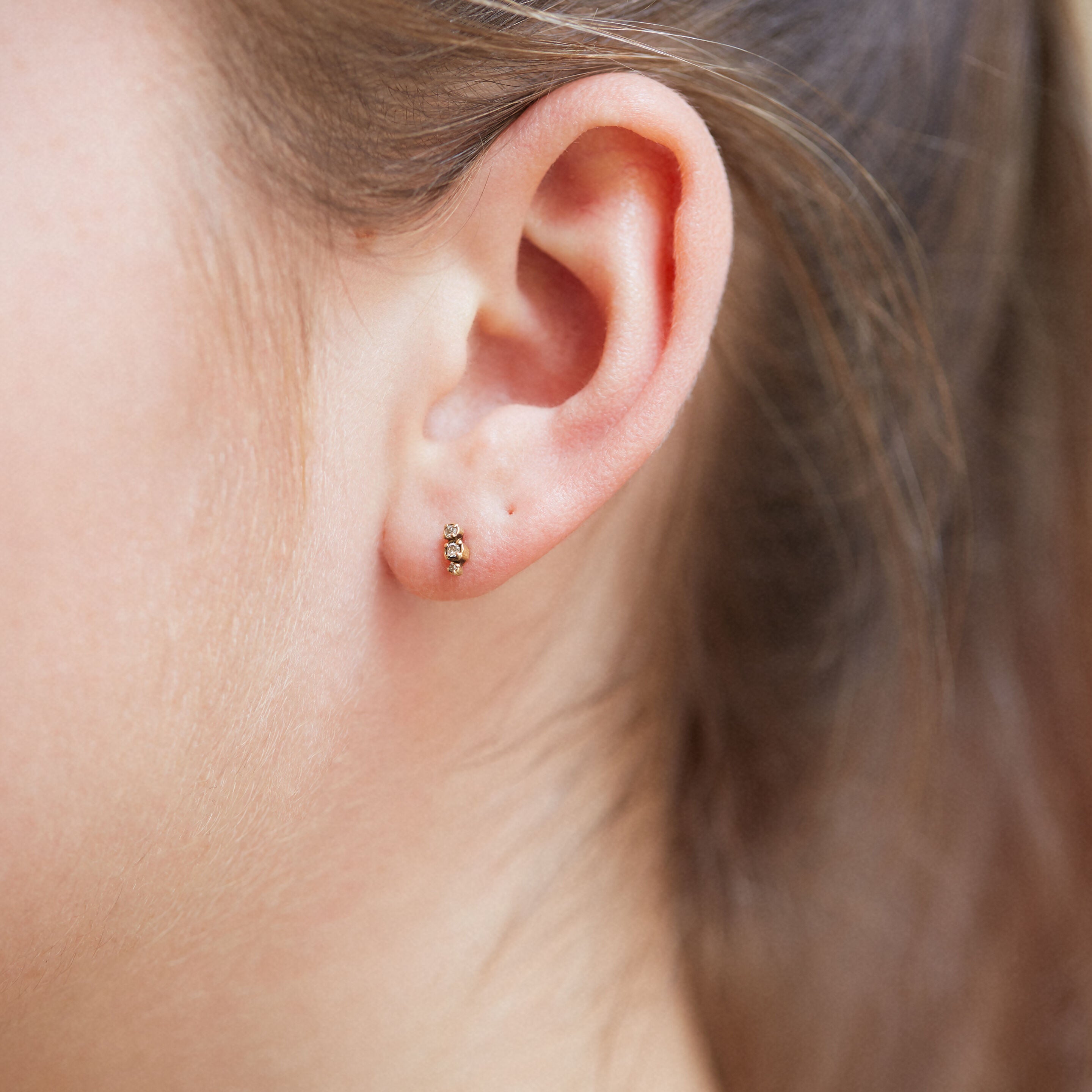 Boucle d'oreille single Vertical diamants