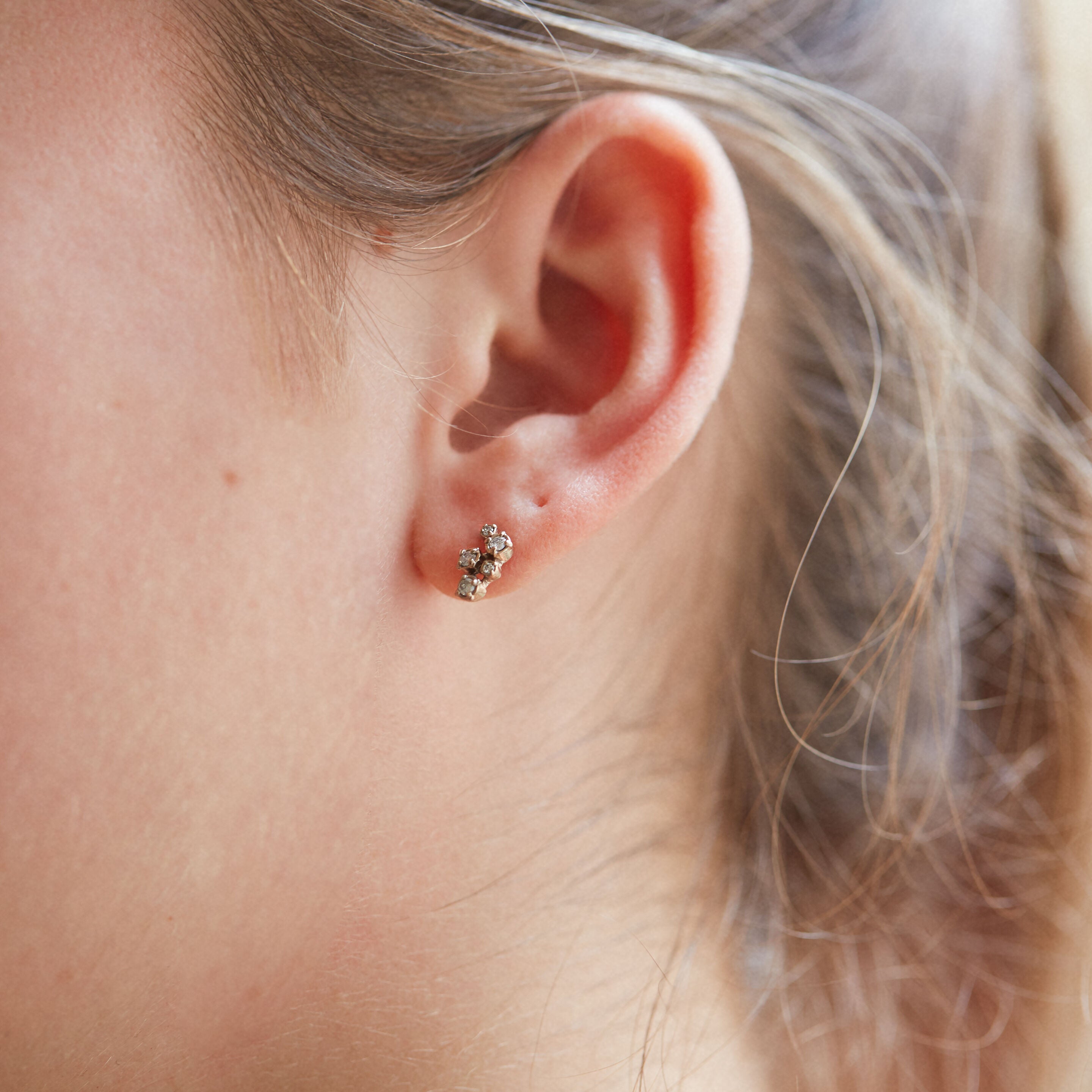 Boucle d'oreille single Cluster