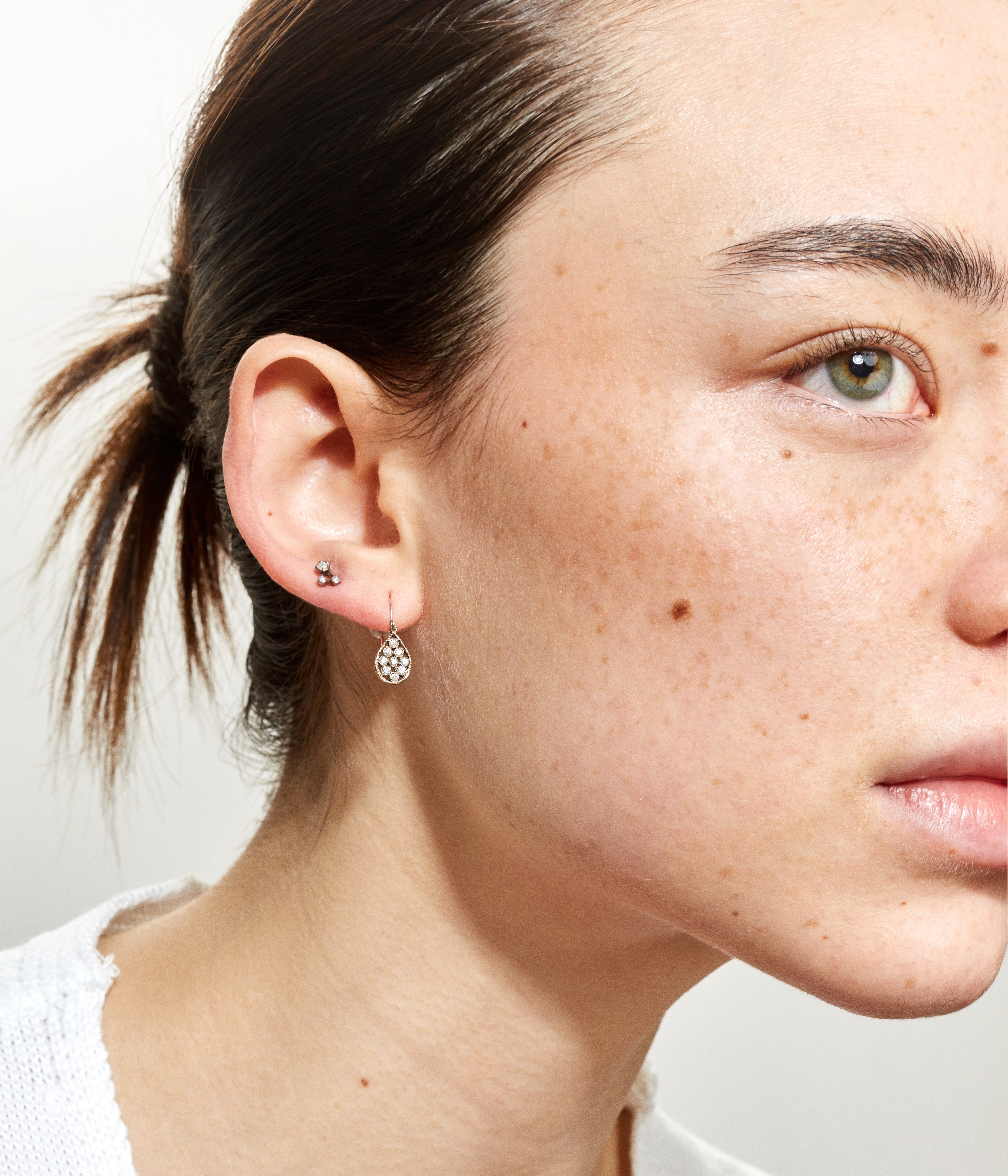 Drops white gold and diamonds earrings