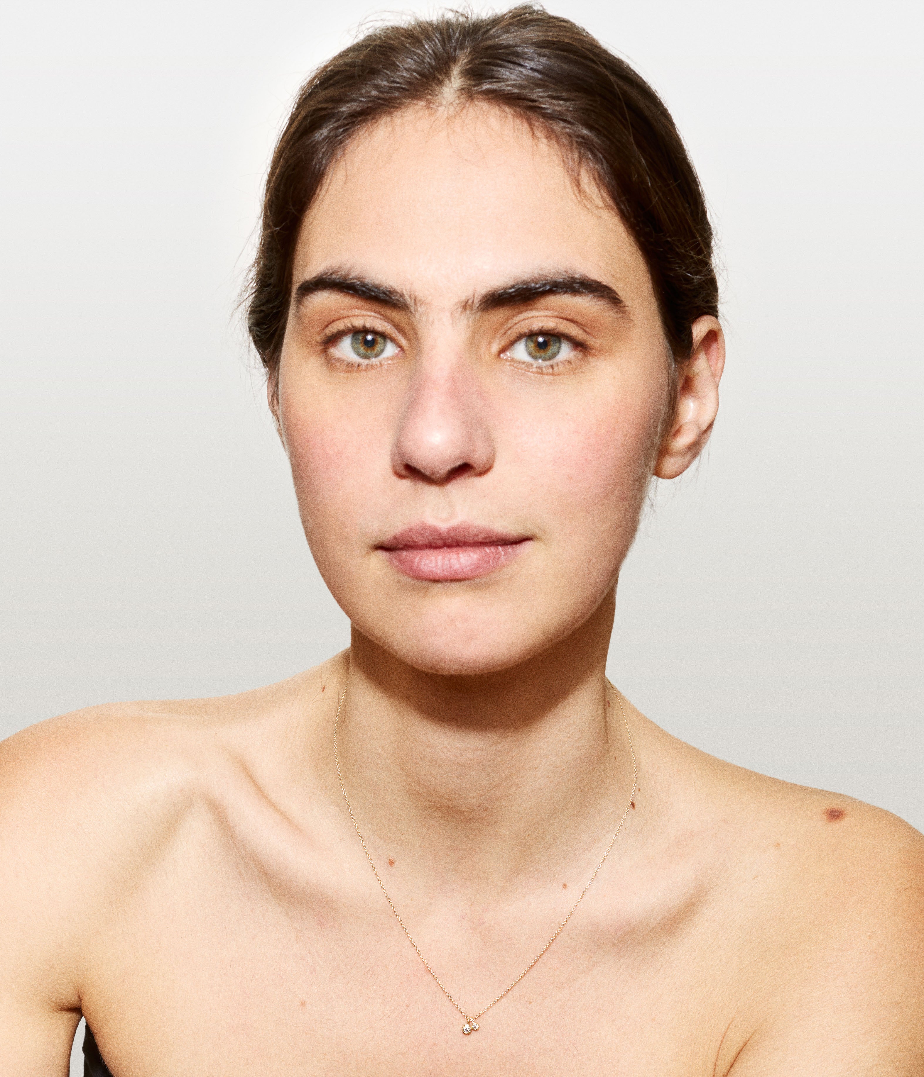 2 Bezels diamond necklace