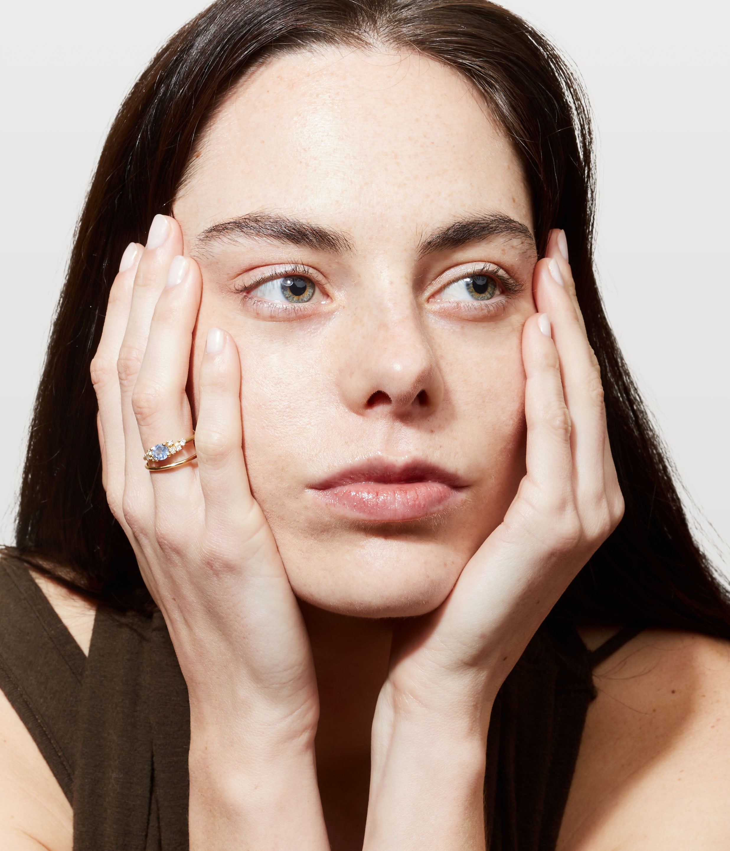 Aly yellow gold band