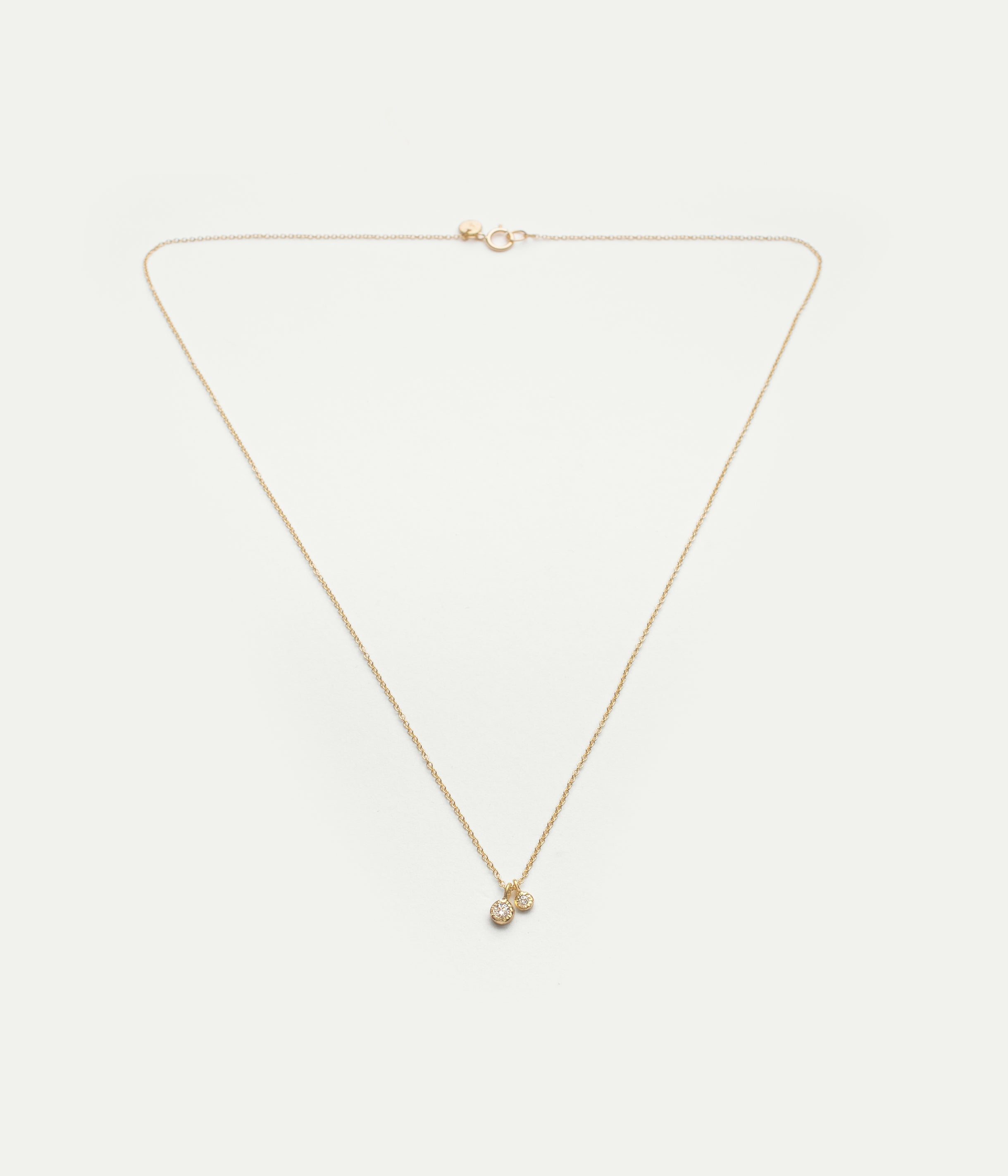 2 Bezels diamond necklace