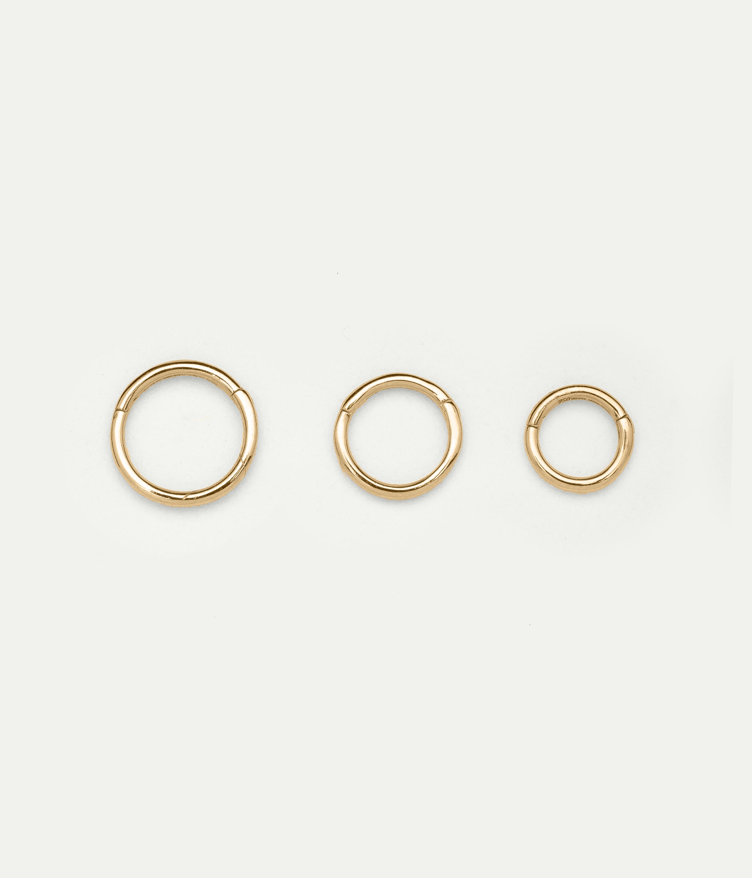Julie yellow gold small hoop