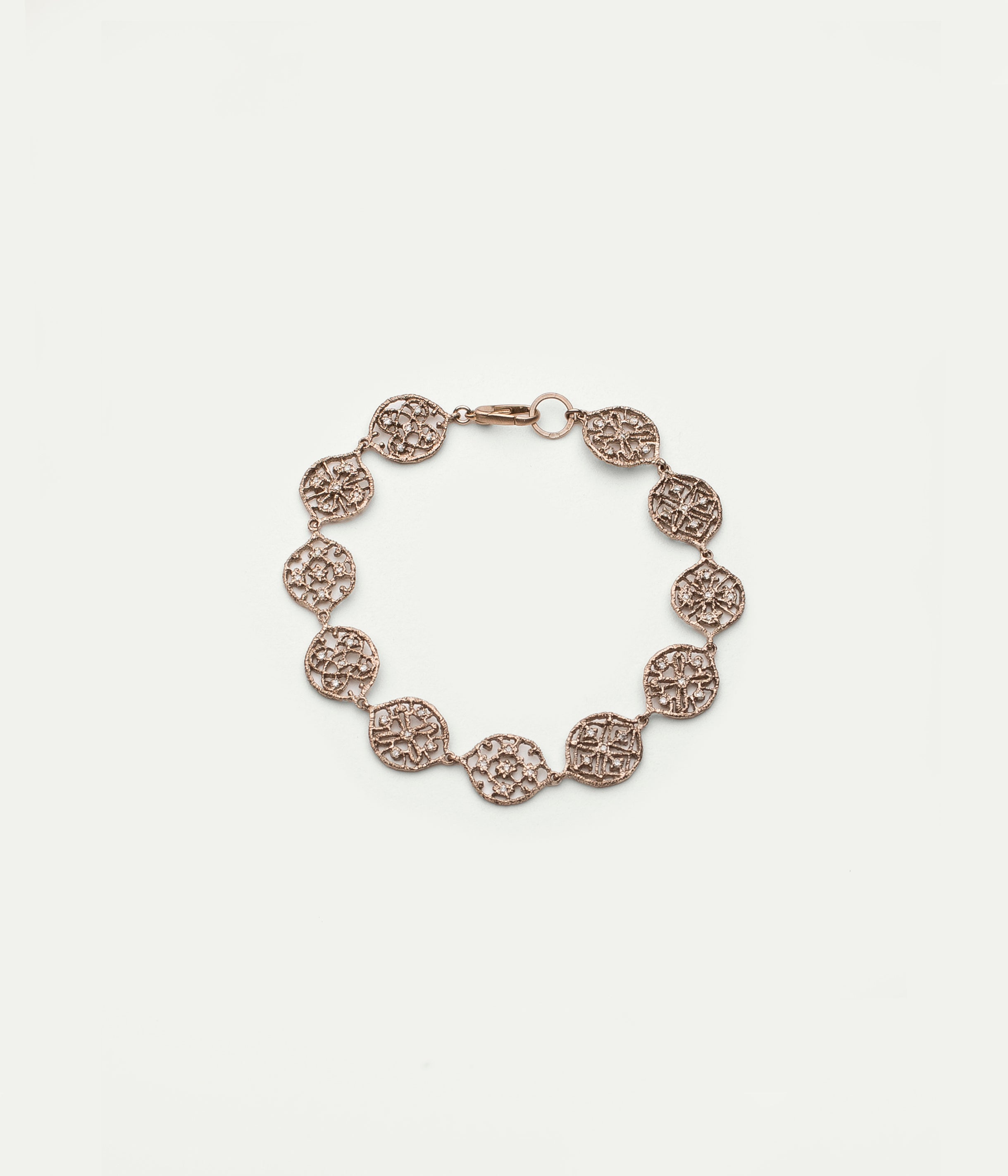 Volutes white gold and diamonds bracelet