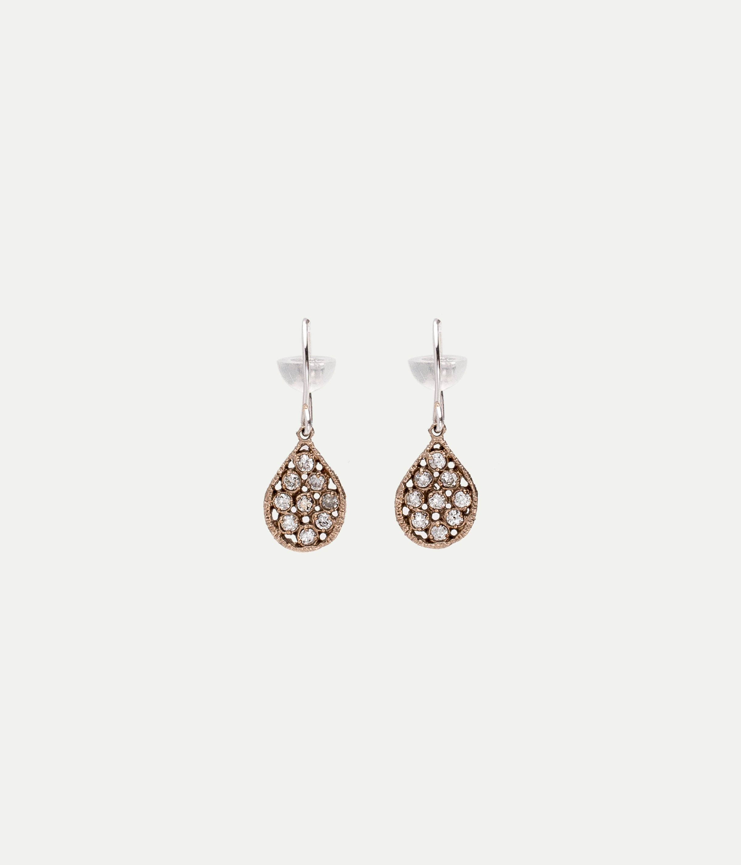 Drops white gold and diamonds earrings