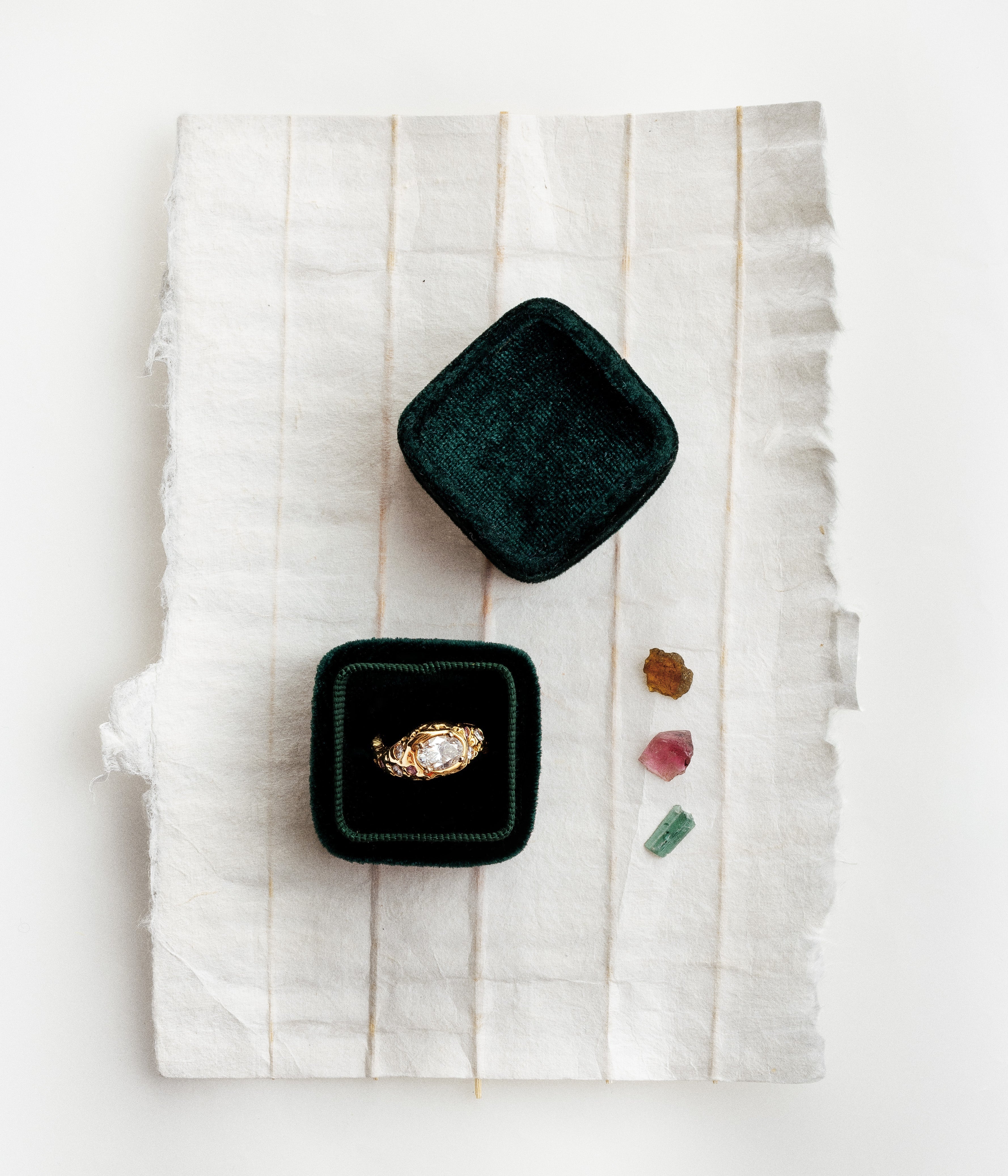 How to choose a diamond : the WHITEbIRD Guide