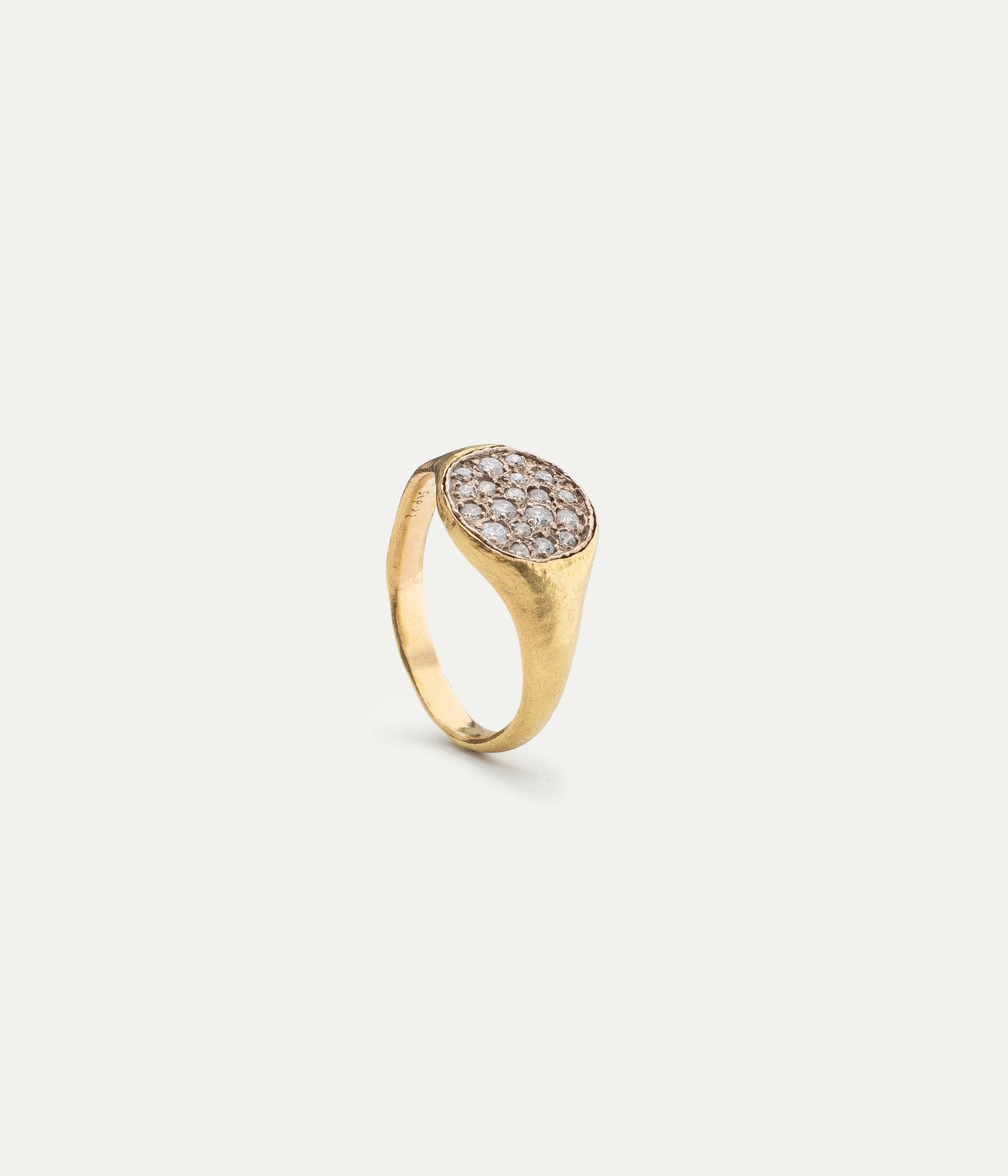 Bague signet or jaune et diamants