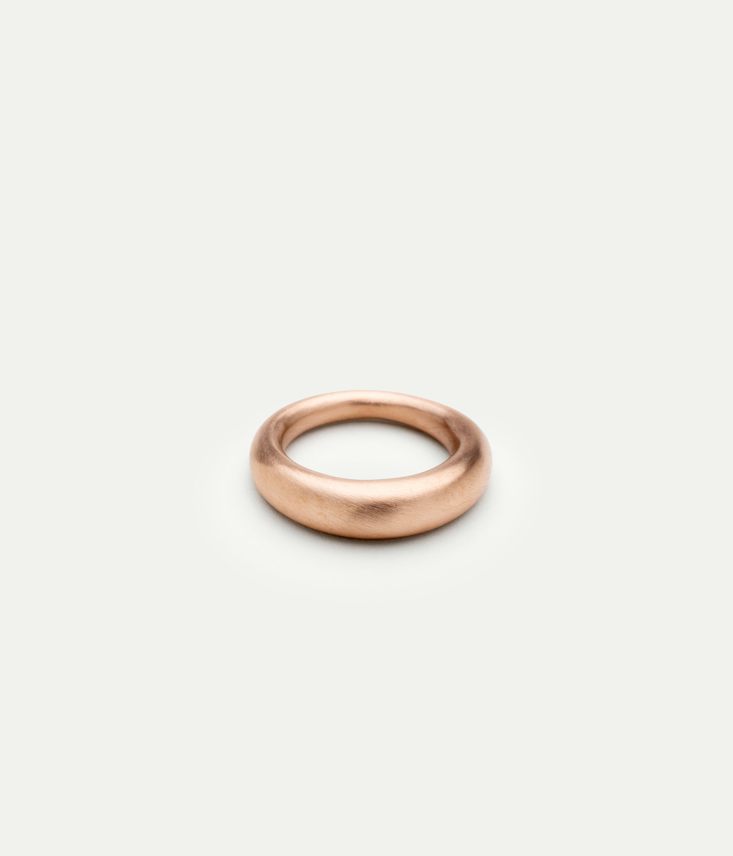 Cerchio rose gold ring