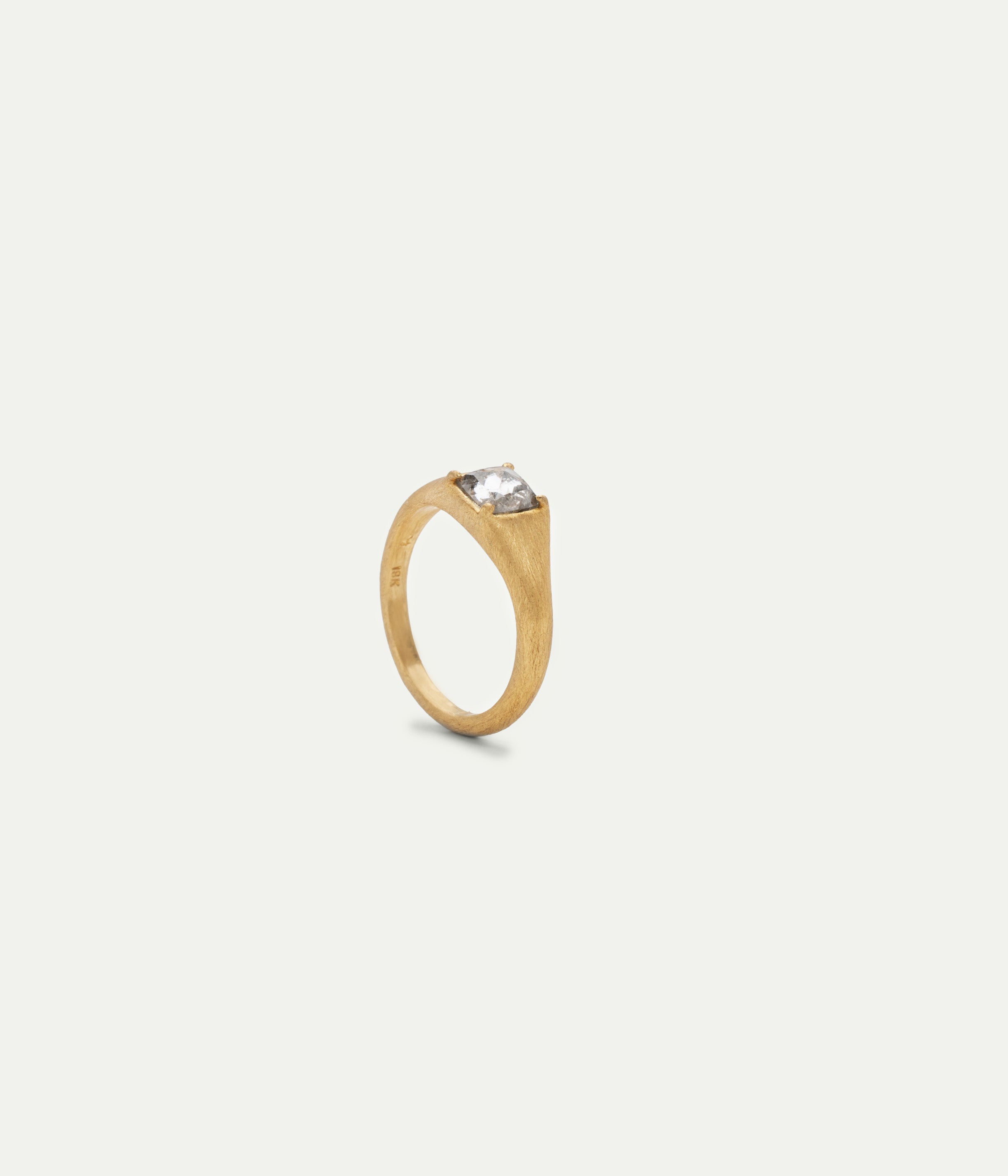 Nami yellow gold and diamond ring