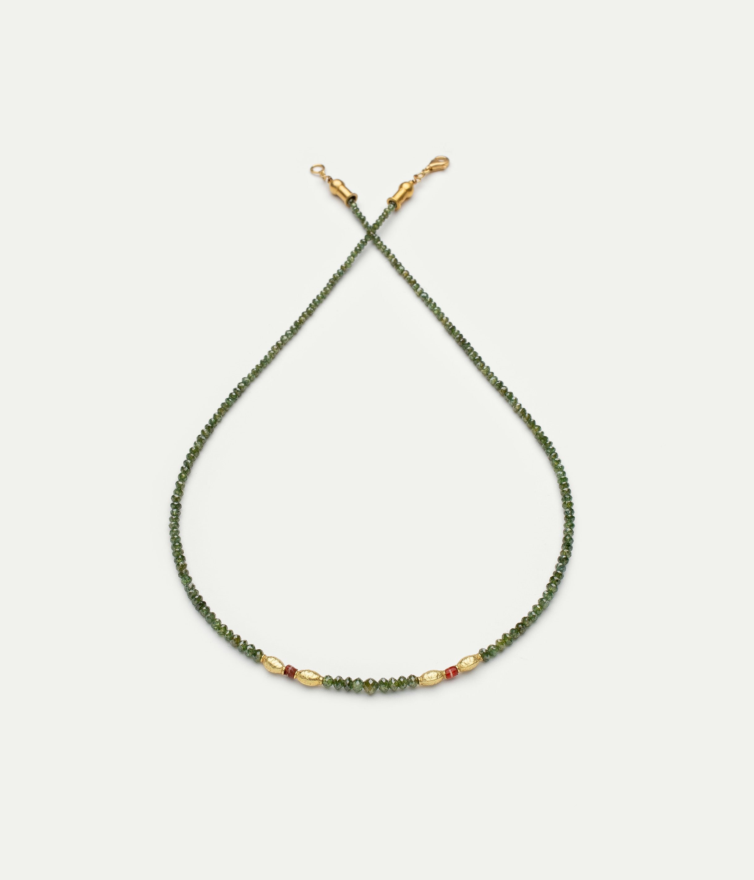 Collier Beads diamants verts et cornaline