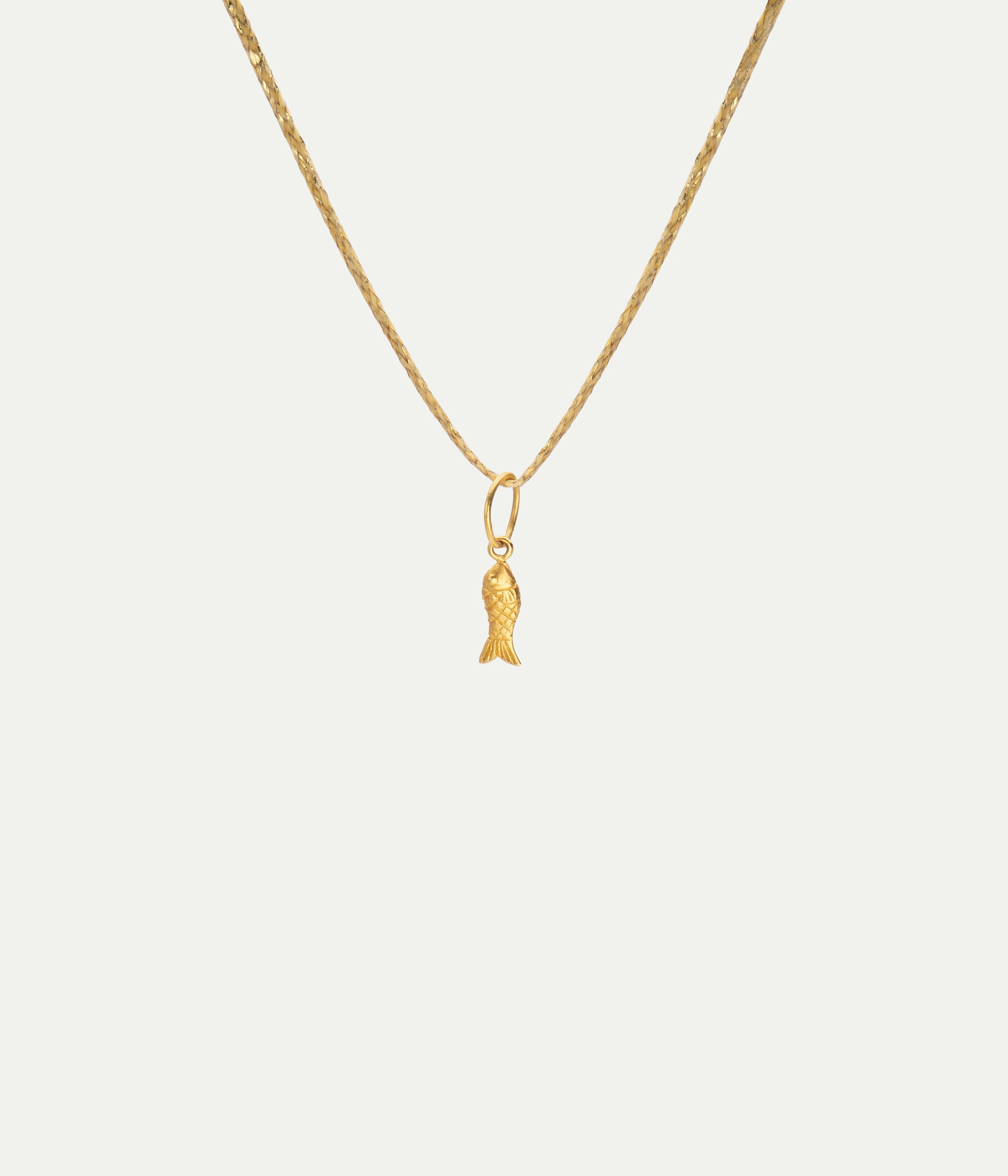 Collier Myanmar Tiny Engraved Fish 