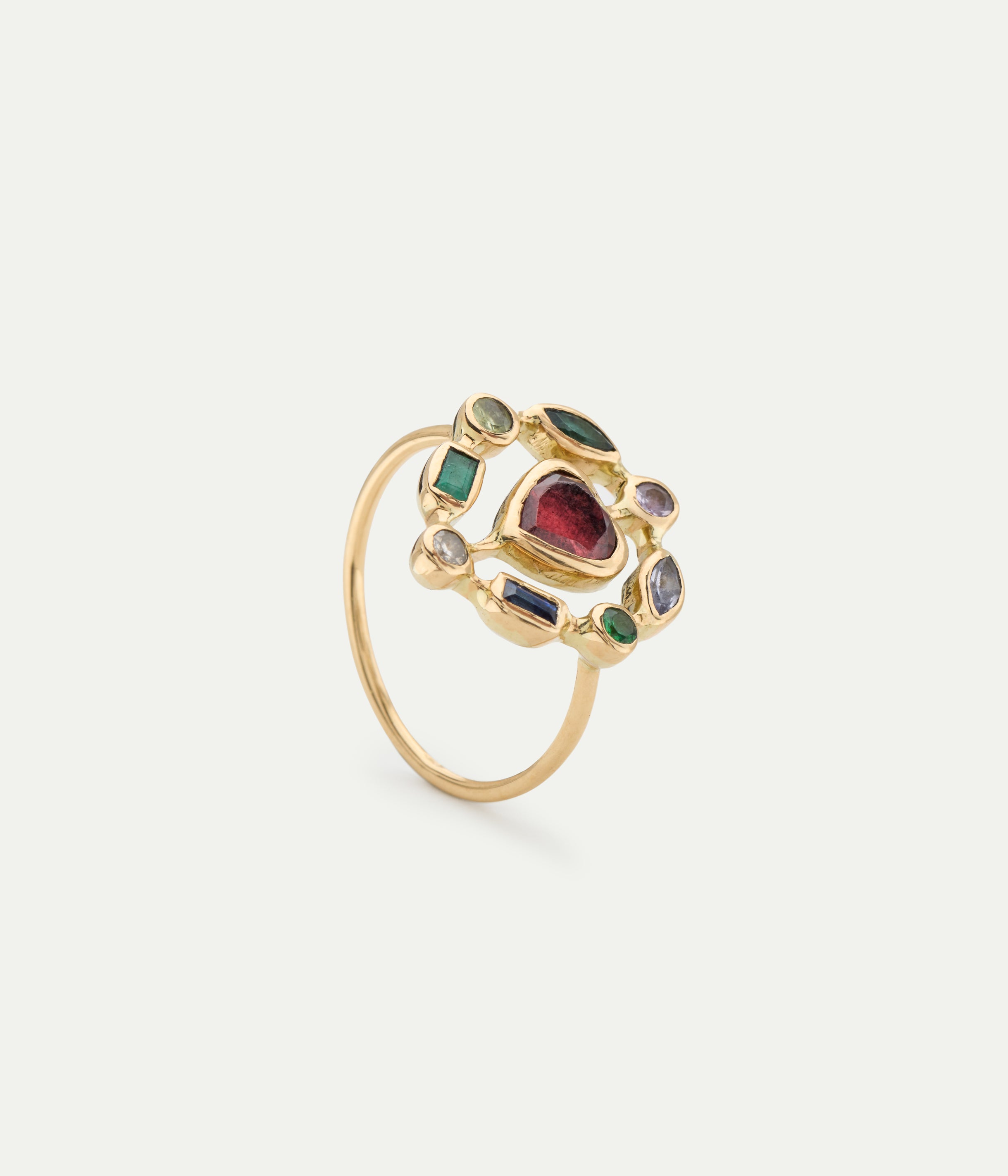 Super Couronnée Garnet and Sapphire ring