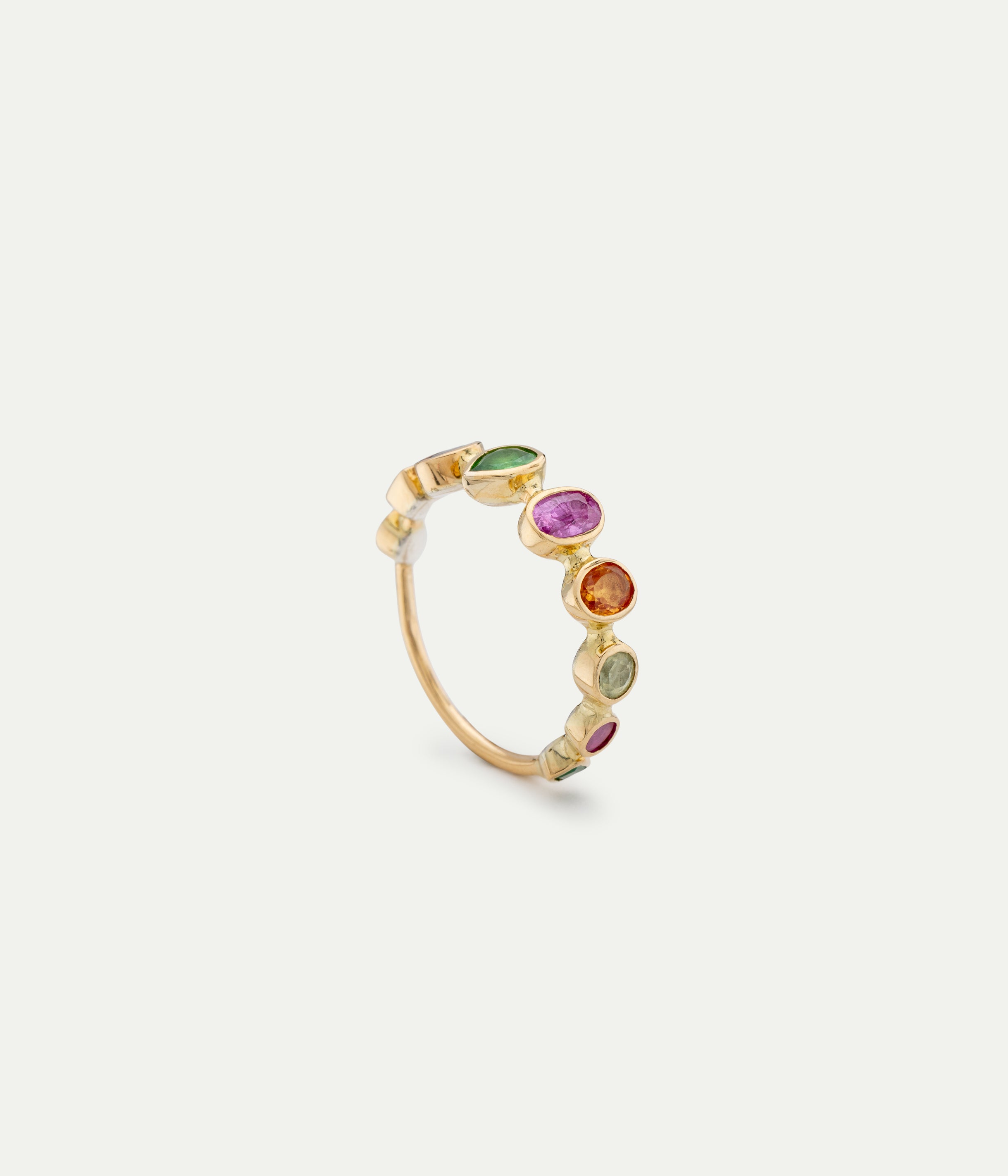 Souriante sapphire, tsavorite and chrysoberyl ring