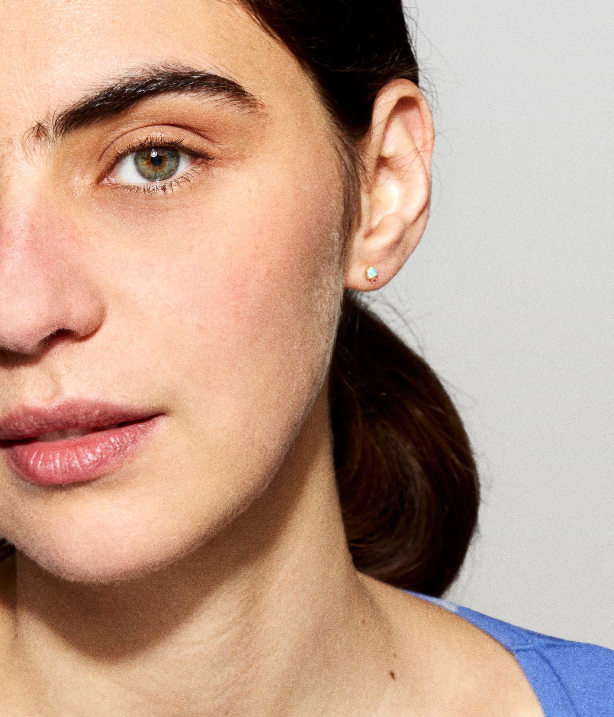 Opal & Ruby Round single stud