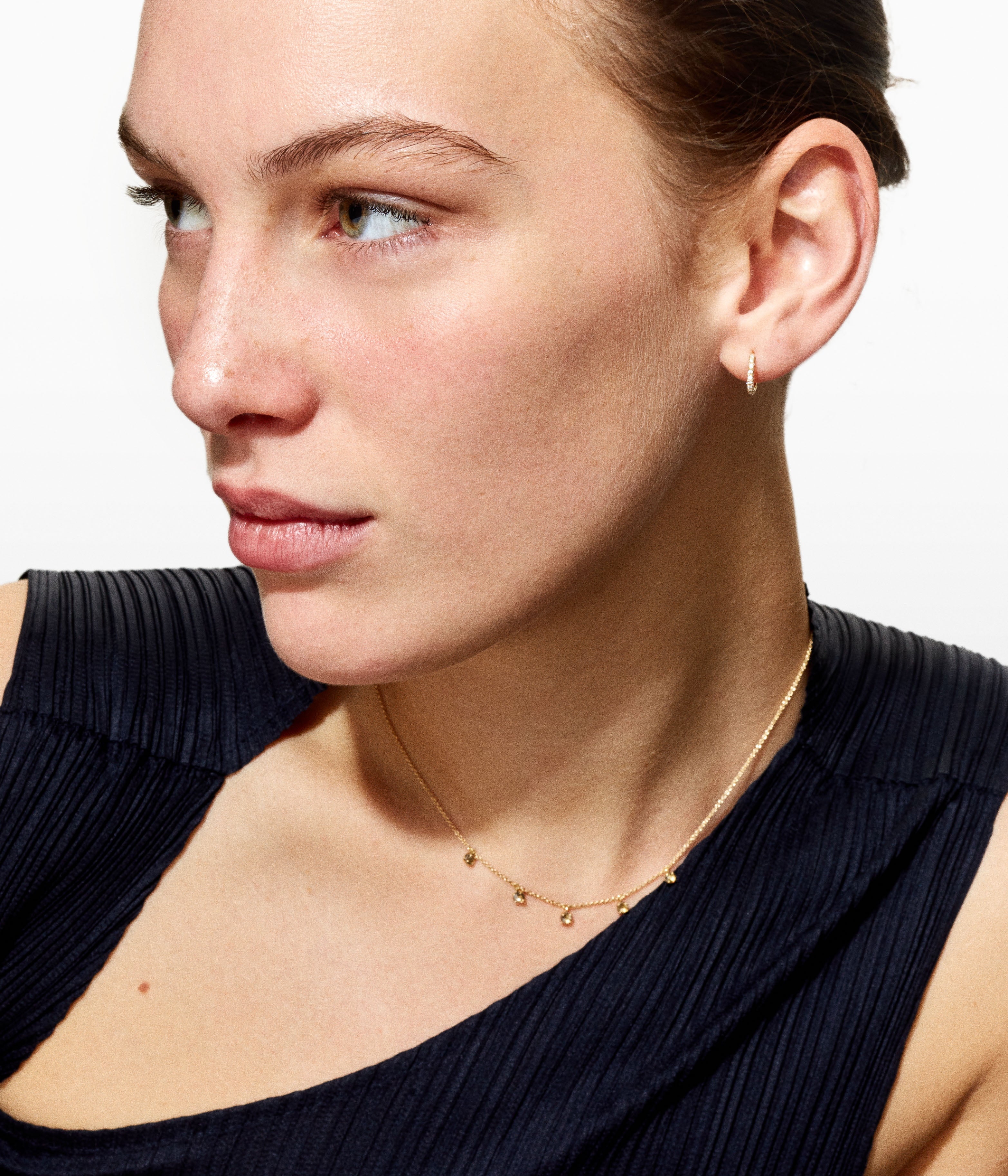 Dancing Drop five brown diamonds necklace